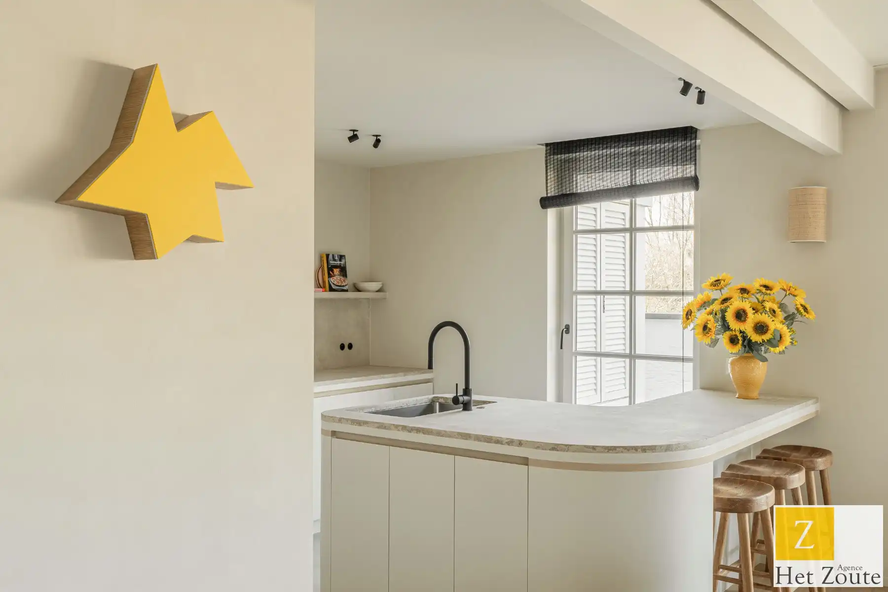 Magnifiek gerenoveerd appartement in res. Tennis Gardens foto 5