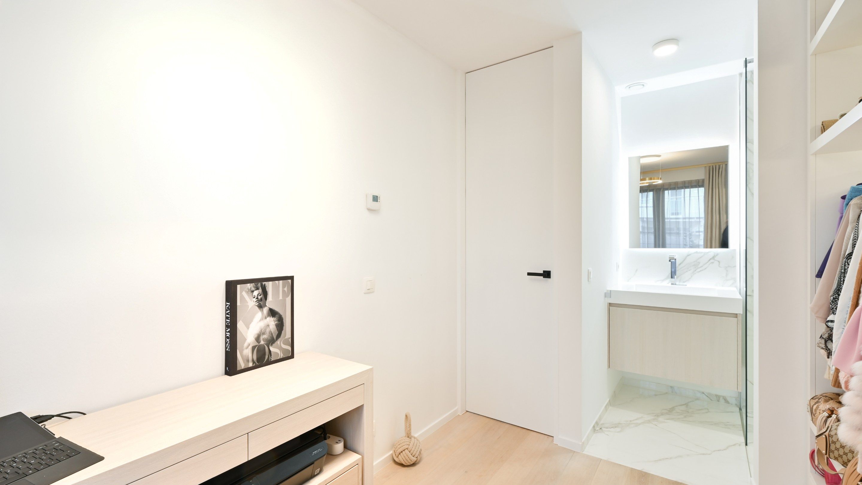 Nieuw luxe appartement gelegen op de Kustlaan in het Zoute, tussen de Minigolf en het Albertplein foto 26