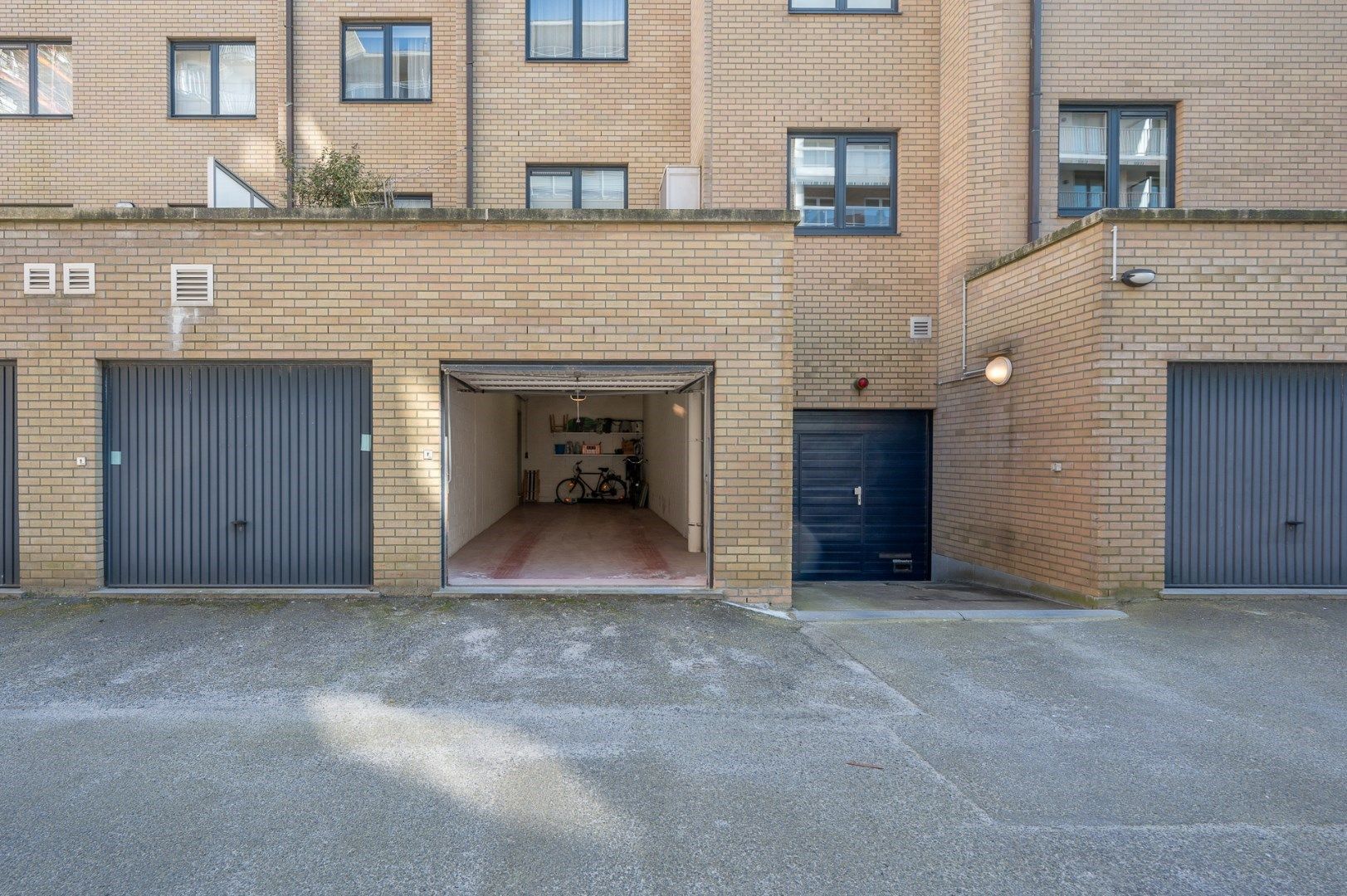 Prachtige duplex dakappartement met  2 zeer zonnige terrassen en unieke vergezichten gelegen op de Jozef Nellenslaan. Tandembox te koop op het gelijkvloers foto 22