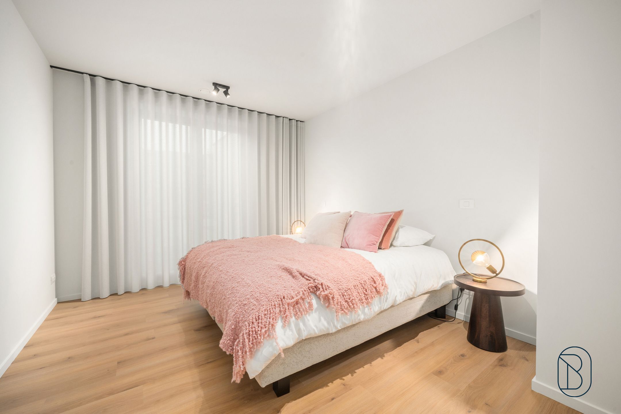 Kwalitatief afgewerkte nieuwbouw  (HOB) met 3 slk, E-peil 0.  foto 11