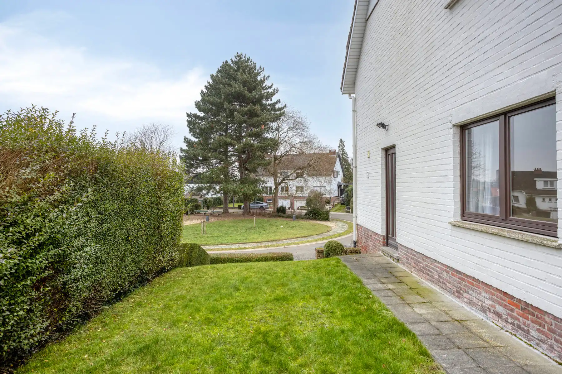 Prachtig gelegen woning met 3 slaapkamers, tuin en garage foto 25