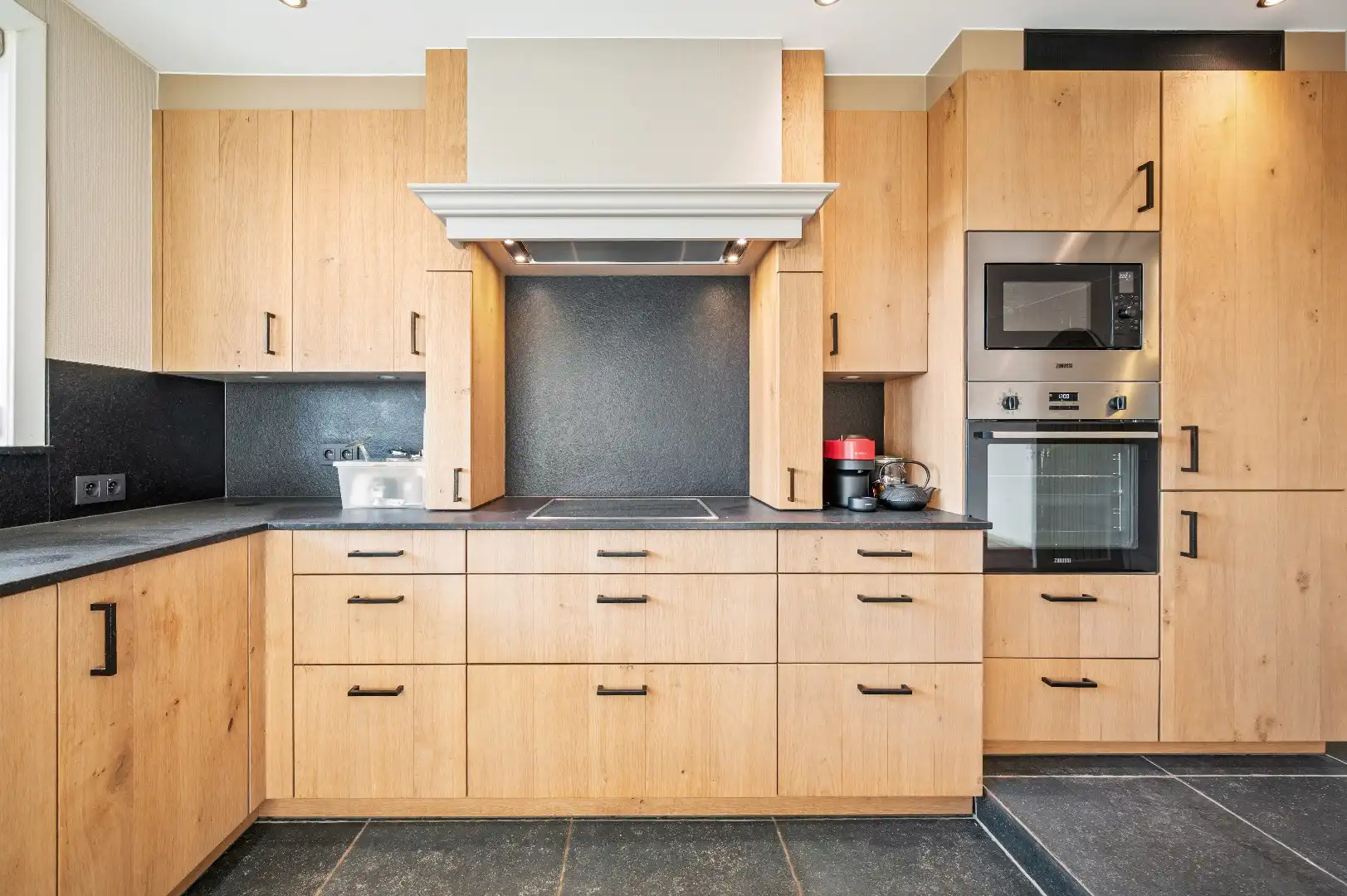 Ruim, instapklaar appartement te centrum Tienen foto 11