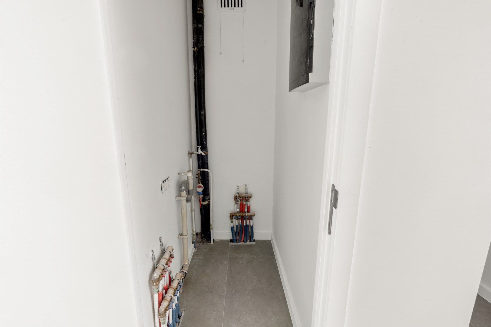 SCHITTEREND GERENOVEERD 2 SLPK APP IN CENTRUM OOSTENDE foto 19