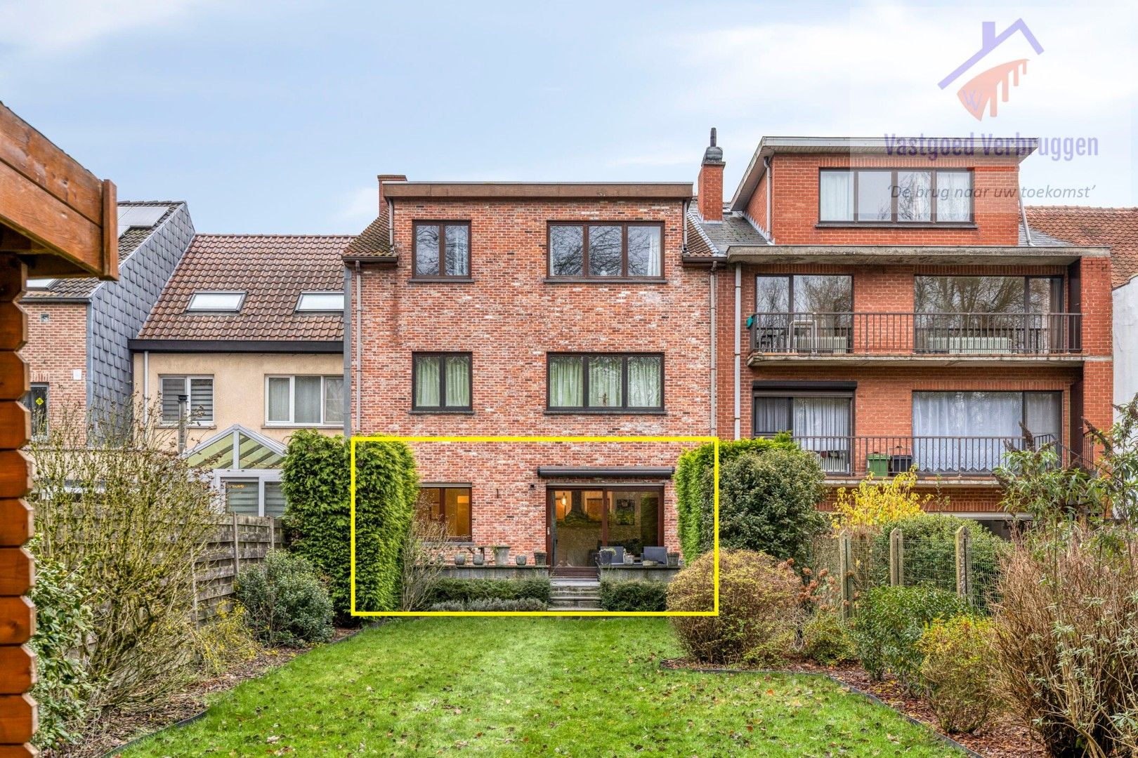 Hoofdfoto van de publicatie: Gelijkvloers appartement met garagebox en prachtige tuin