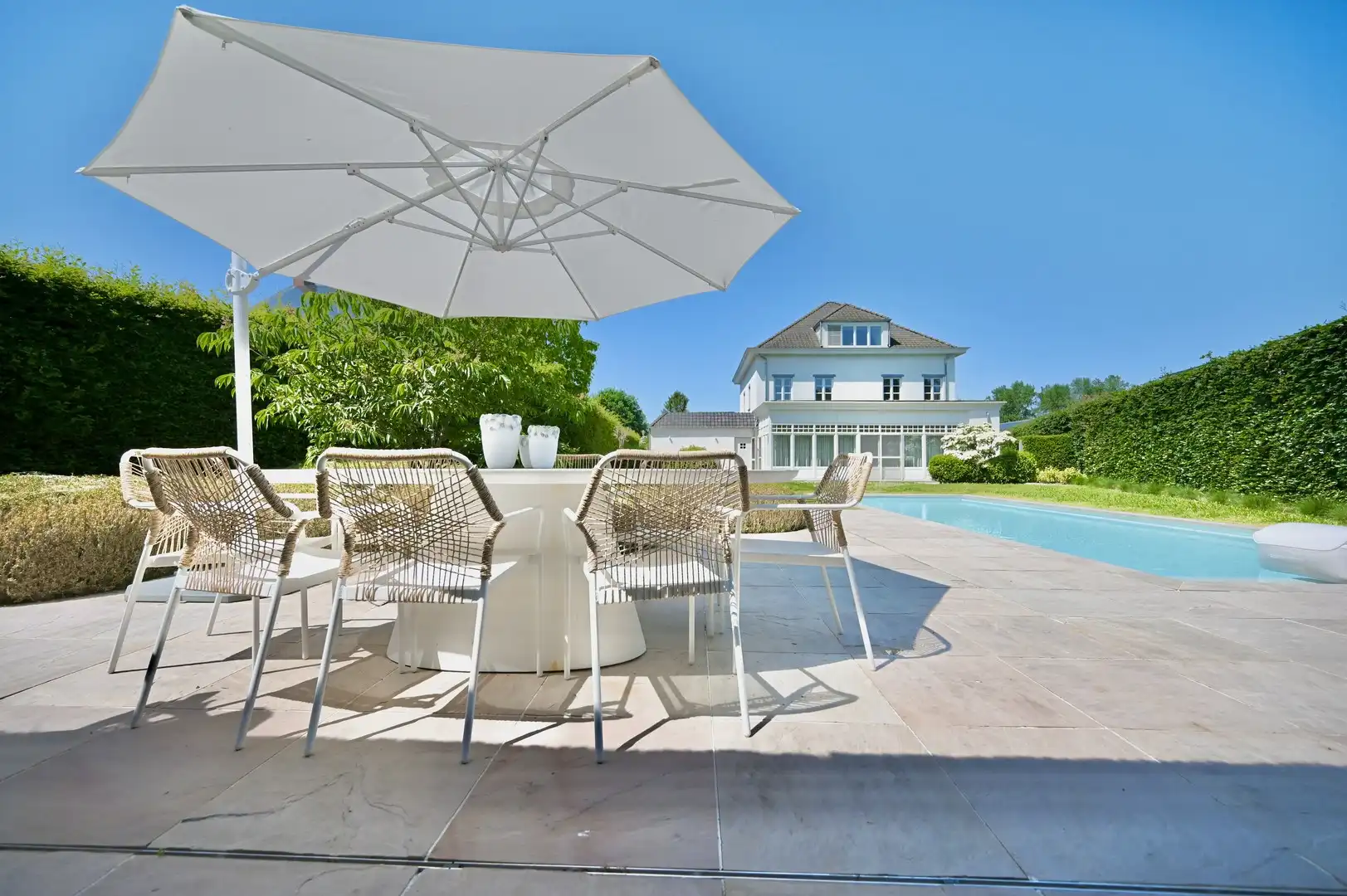 Exclusieve witte manoir met zwembad, poolhouse en weide in het pittoreske Hingene foto 3