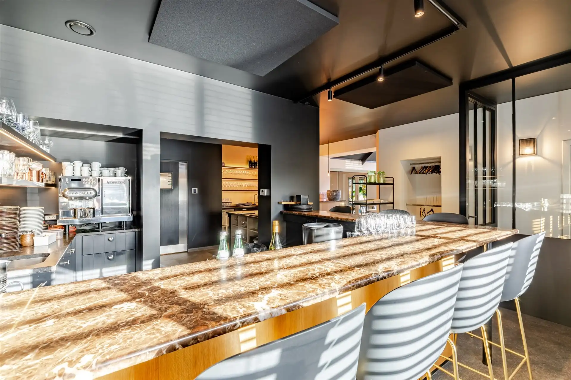 Gekend restaurant/brasserie op toplocatie nabij Aalst foto 11