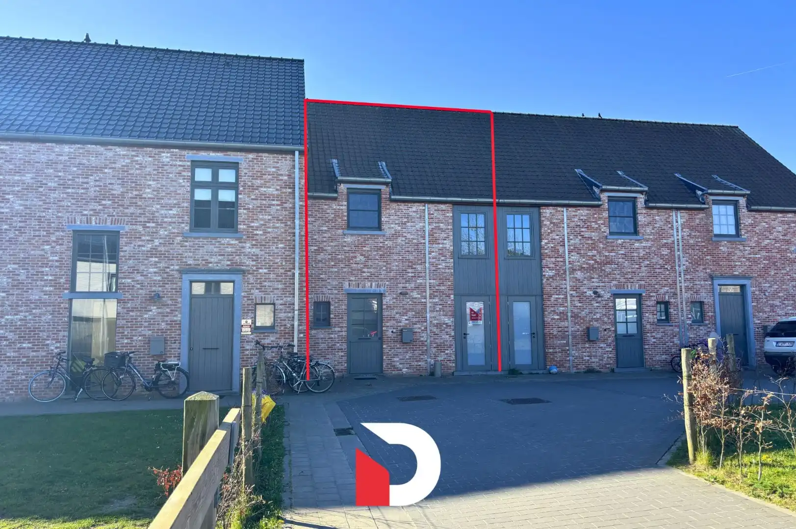 Gezellige woning in een kleinschalig woonproject te Sint-Andries foto {{pictureIndex}}