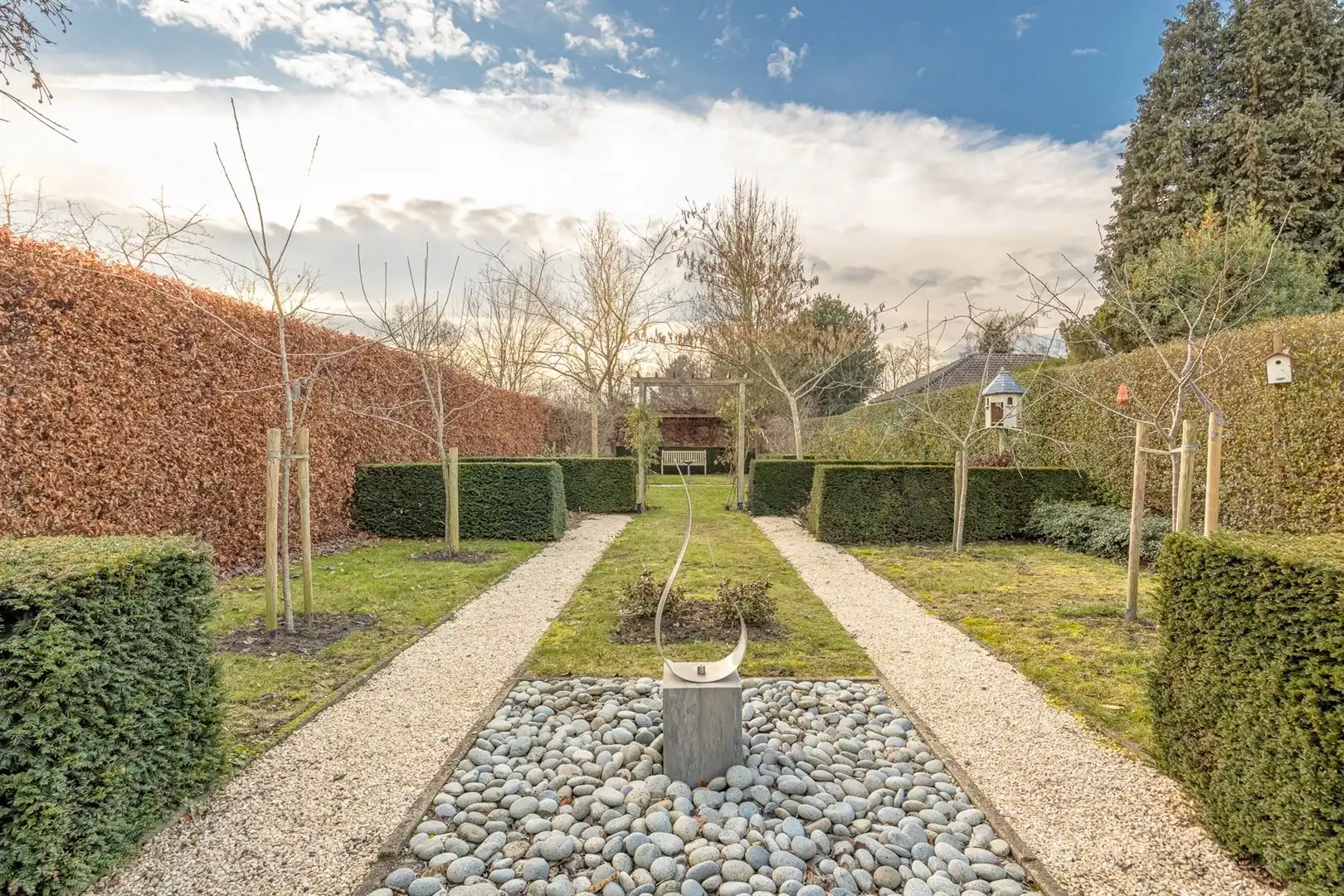 Instapklare woning met tuin en garage. foto 19