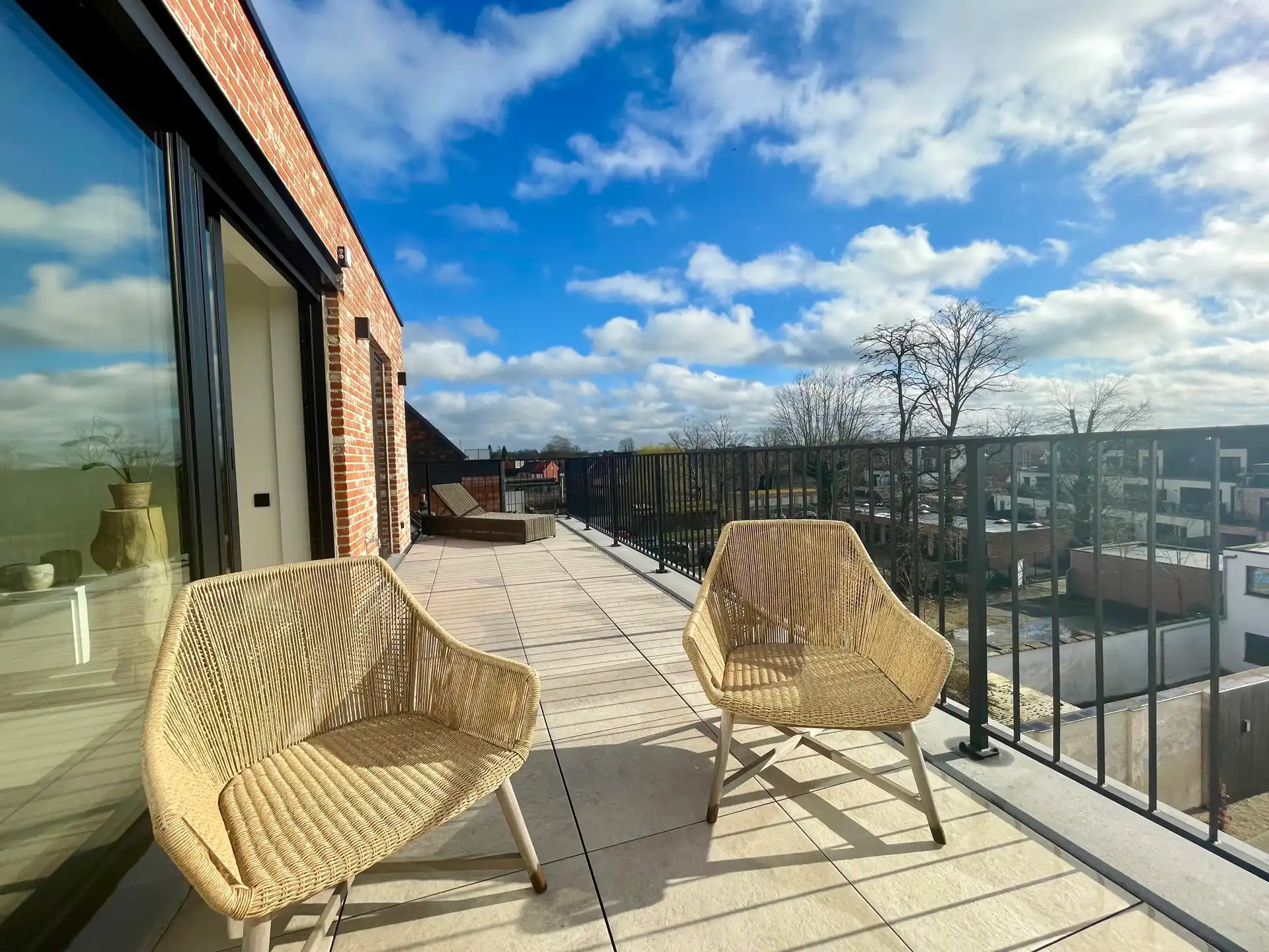 Prachtige penthouse met twee terrassen en parking foto 11