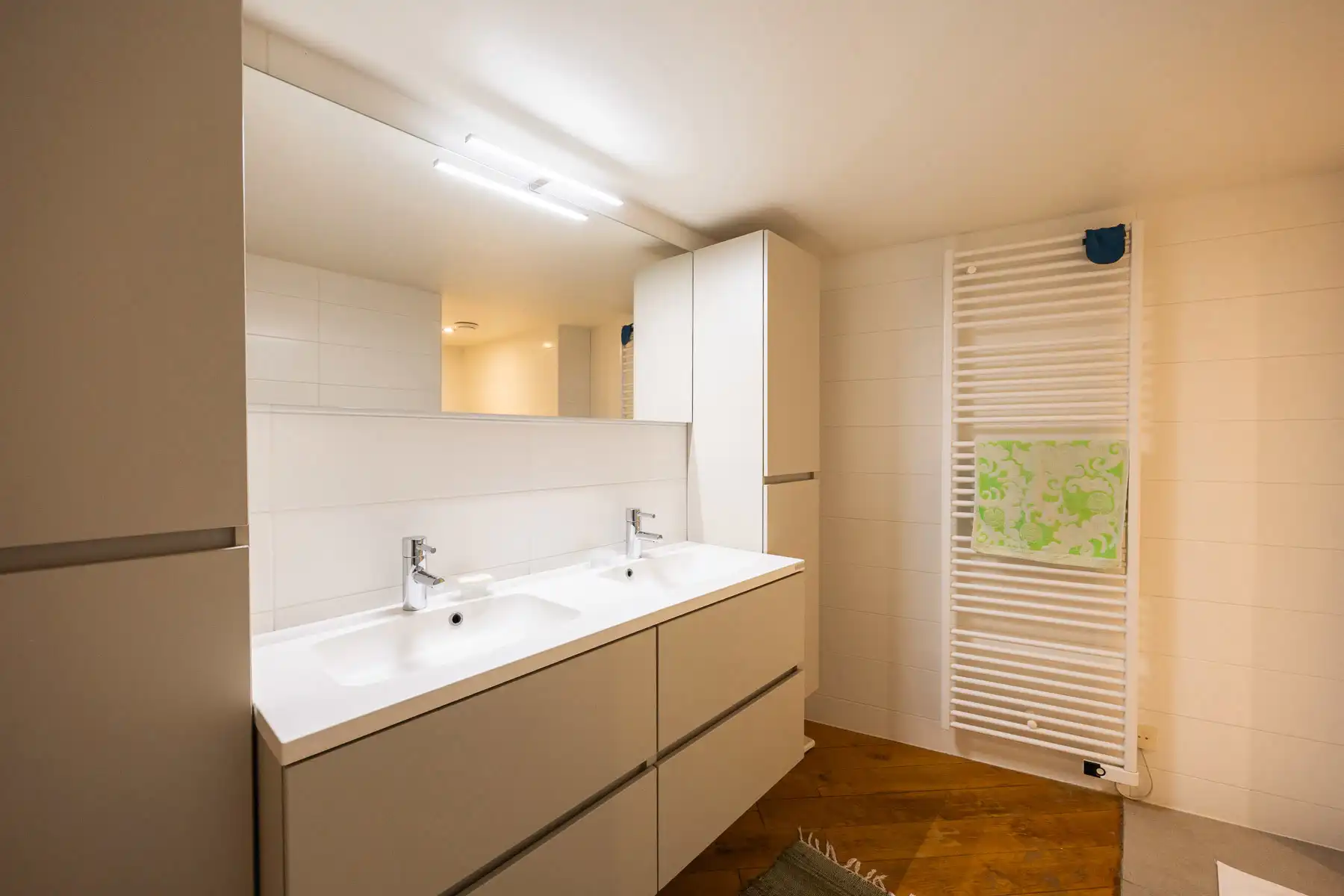 Instapklare duplex met prachtig uitzicht en parkings foto 13