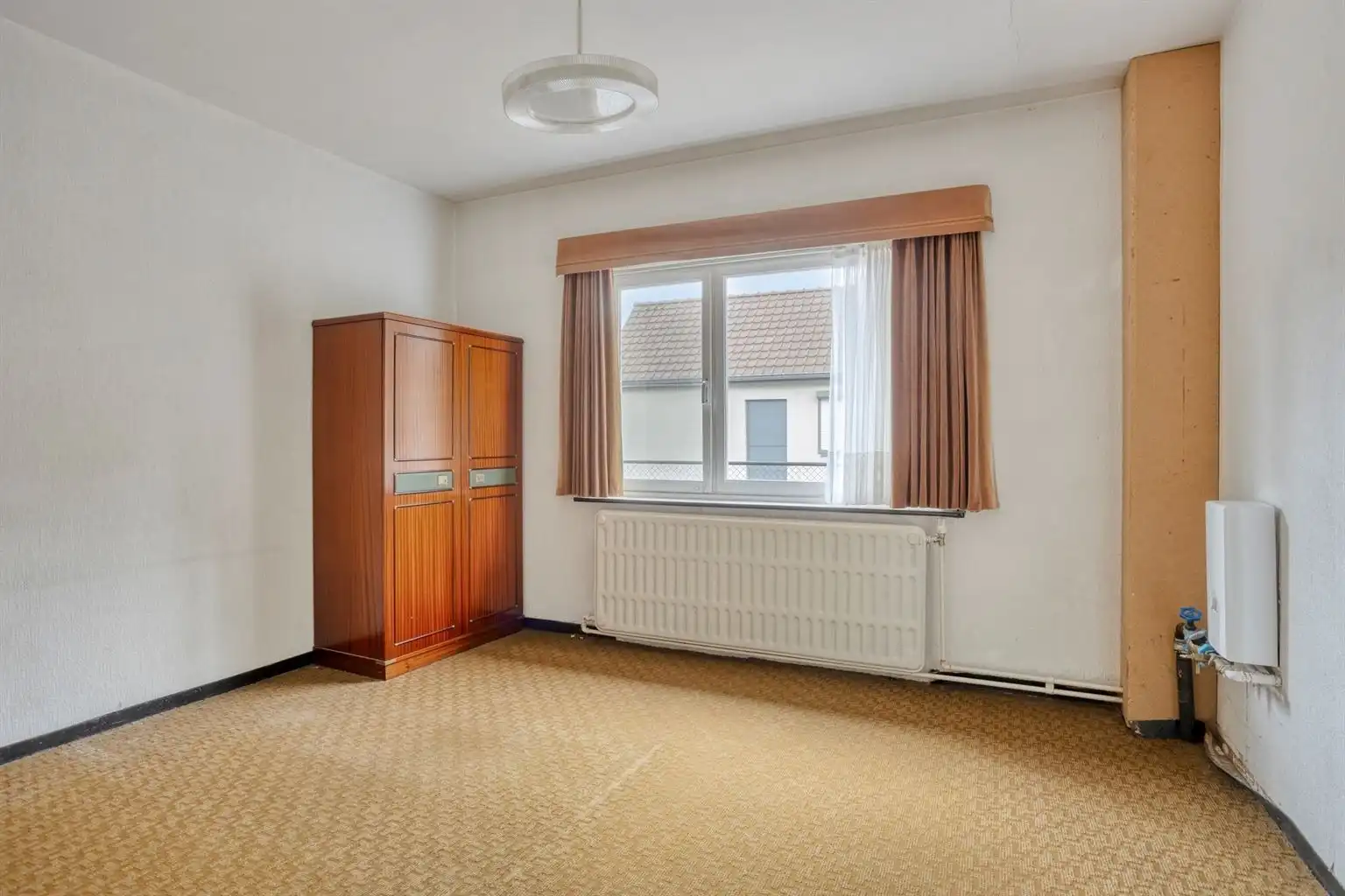 Charmante, gelijkvloerse woning met 3 slaapkamers, vrijstaande garage en uitzonderlijk ruime, zuidgerichte tuin op een prachtig perceel van 21a38ca in Oudsbergen. foto 13