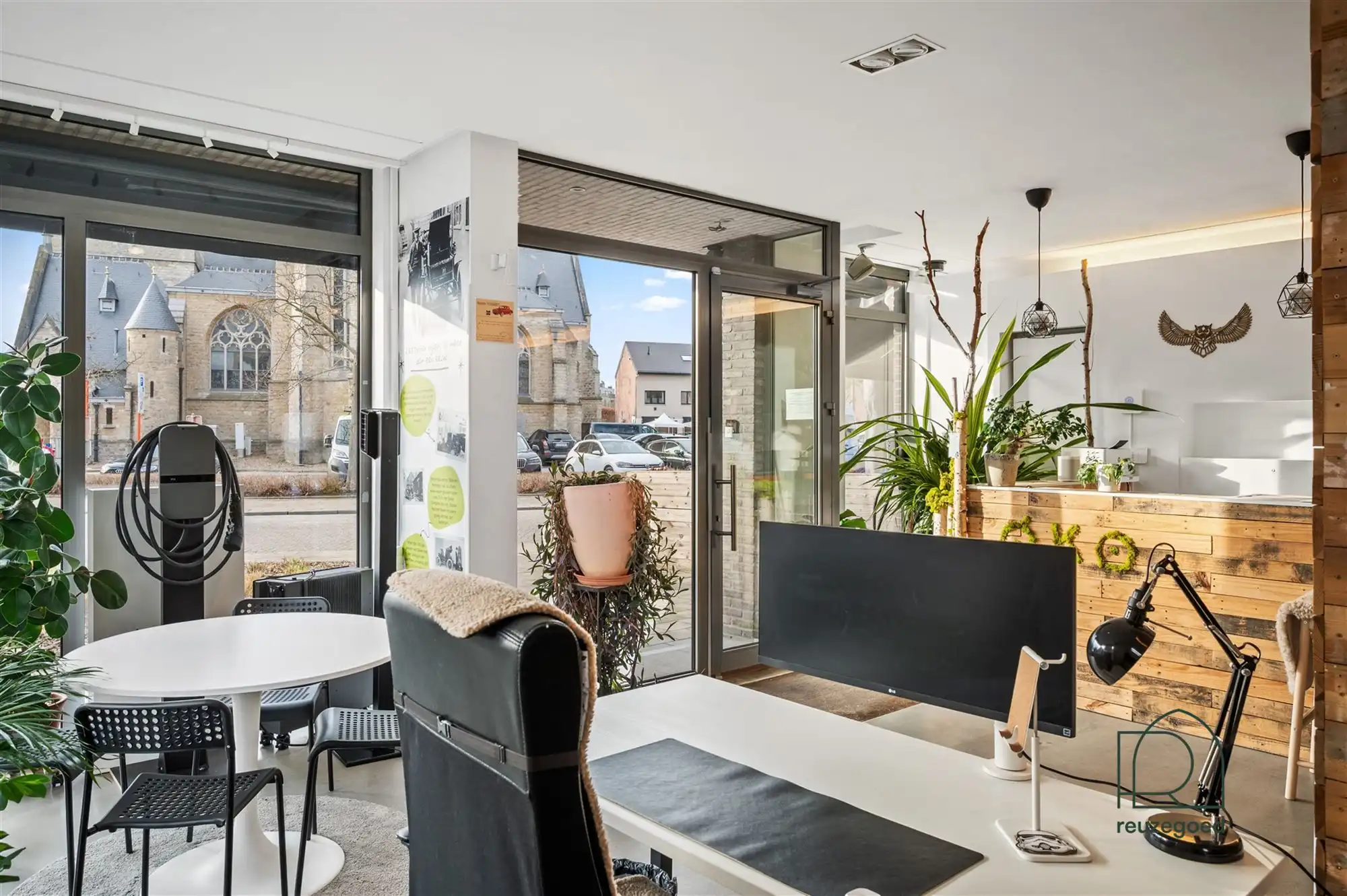 Handelspand met topligging op het Kerkplein van Bonheiden foto 15