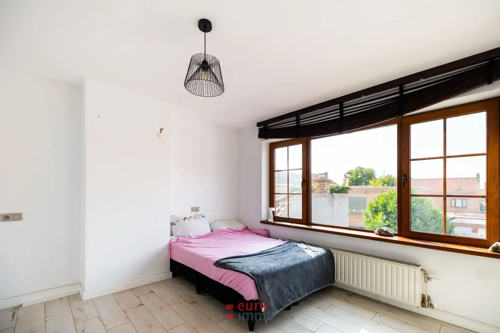 VASTGOEDTOPPER in Nieuwpoort: ruime stadswoning met tuin en garage. foto 11