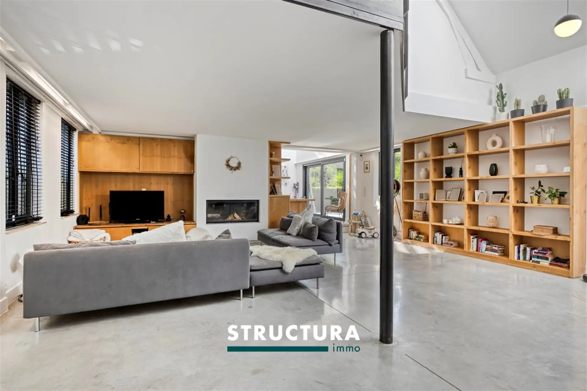 Riante, enorm karaktervolle woning met tuin op TOP-ligging! foto 4