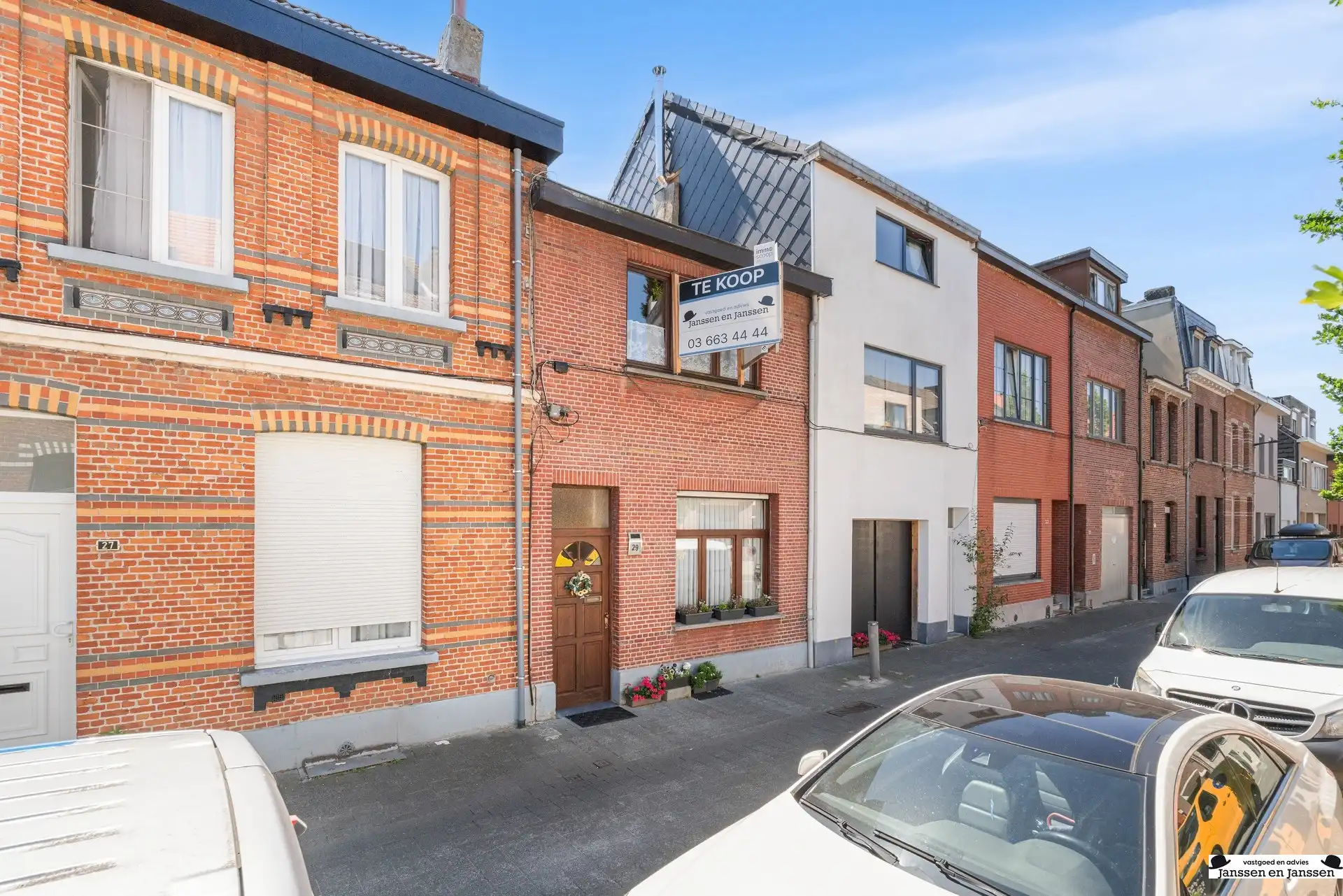 Hoofdfoto van de publicatie: Charmante woning met 4 slaapkamers en zonnige tuin