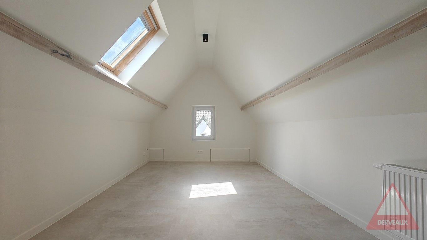 Moorslede – Instapklare, volledig gerenoveerde woning met gezellige tuin foto 17