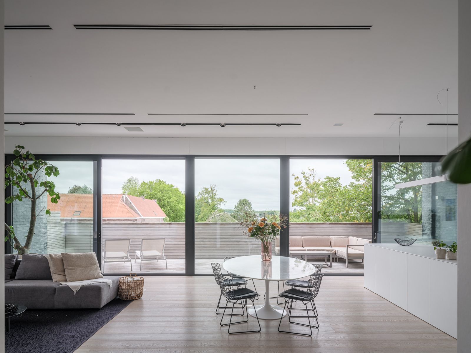 Luxueuze penthouse in hartje Eeklo foto 2