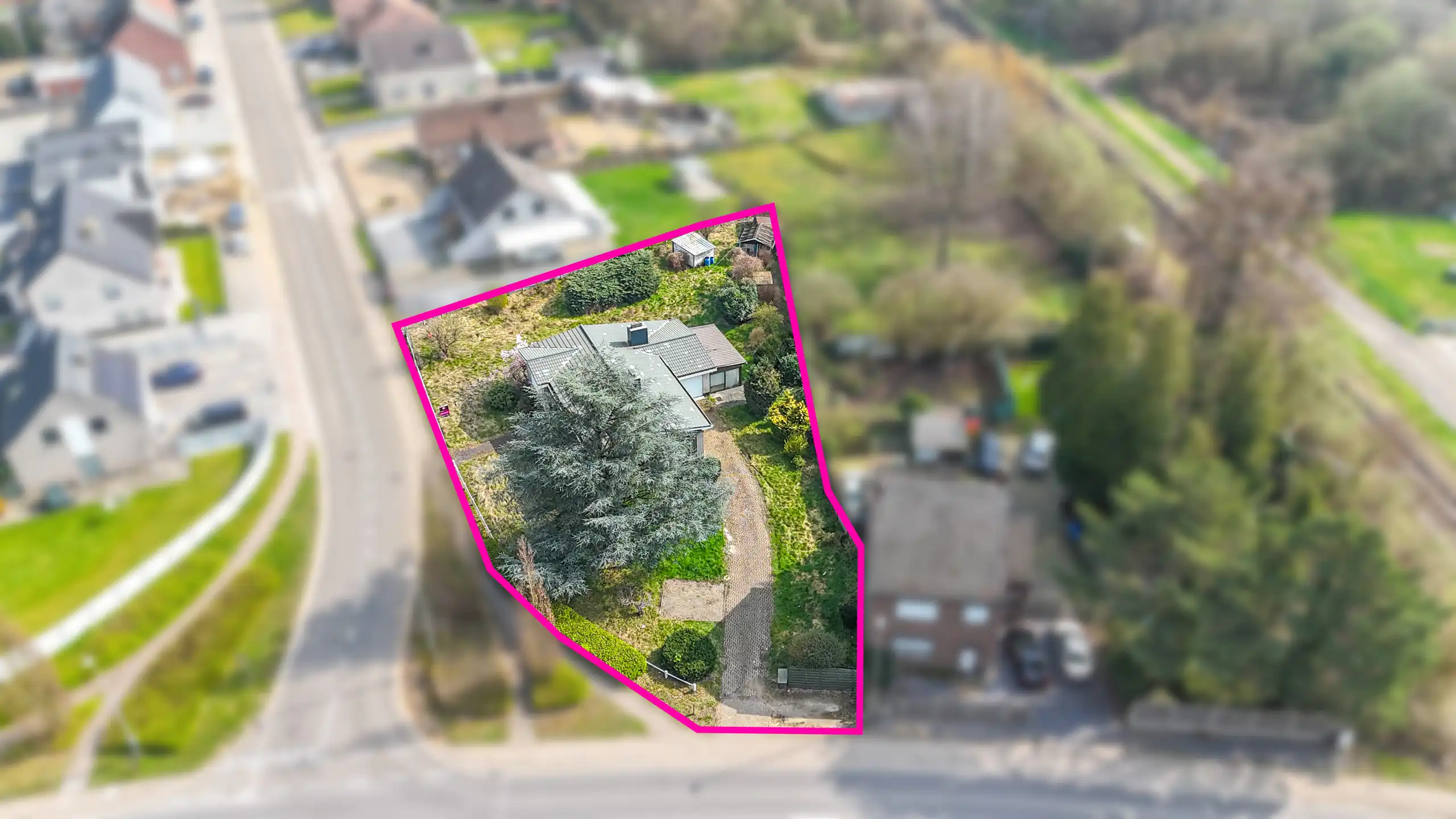 Rustig gelegen bungalow op zeer ruim perceel in Heusden! foto 51