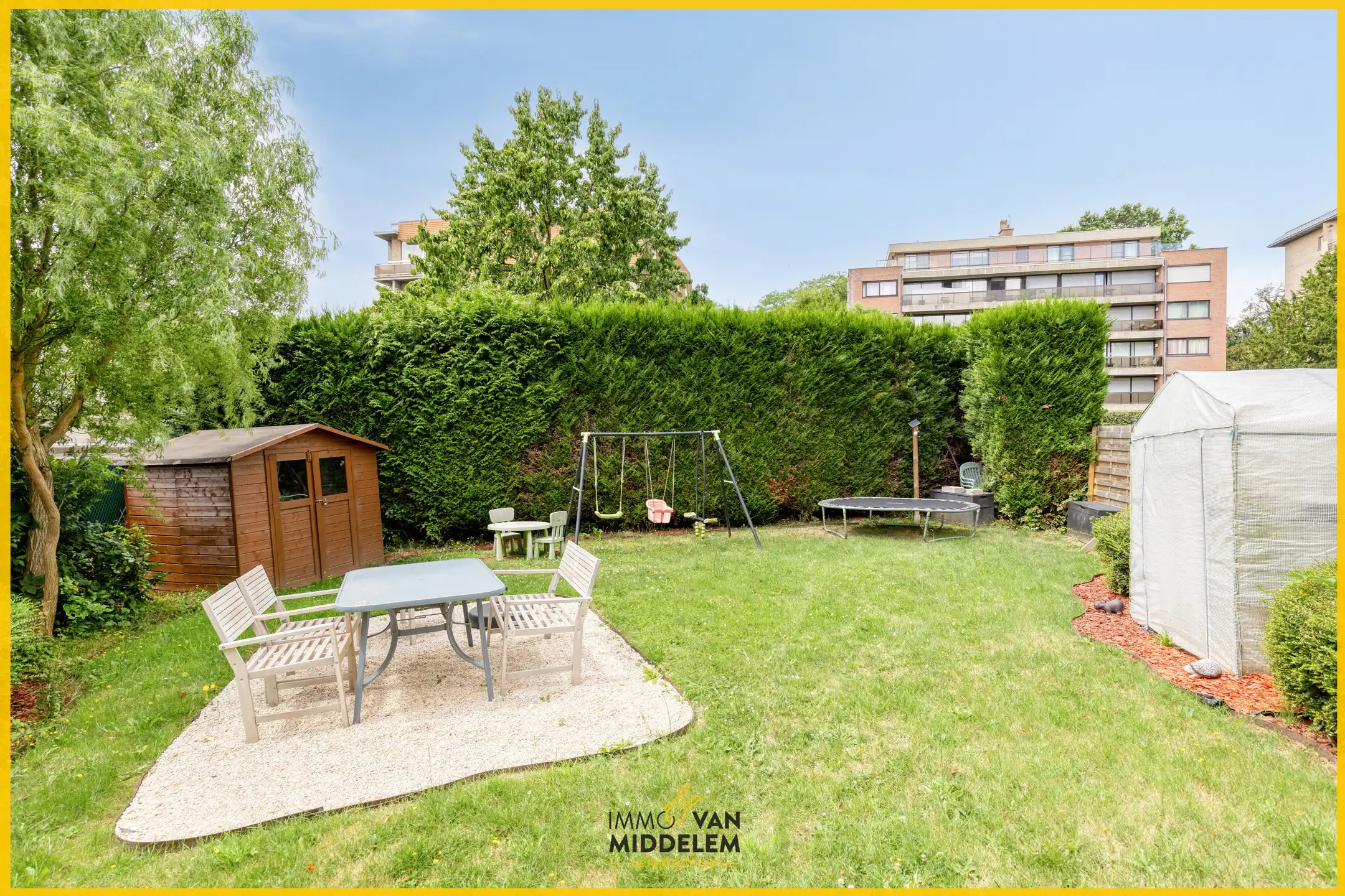 GELIJKVLOERS APPARTEMENT MET 2 KAMERS, TUIN EN GARAGE foto 17