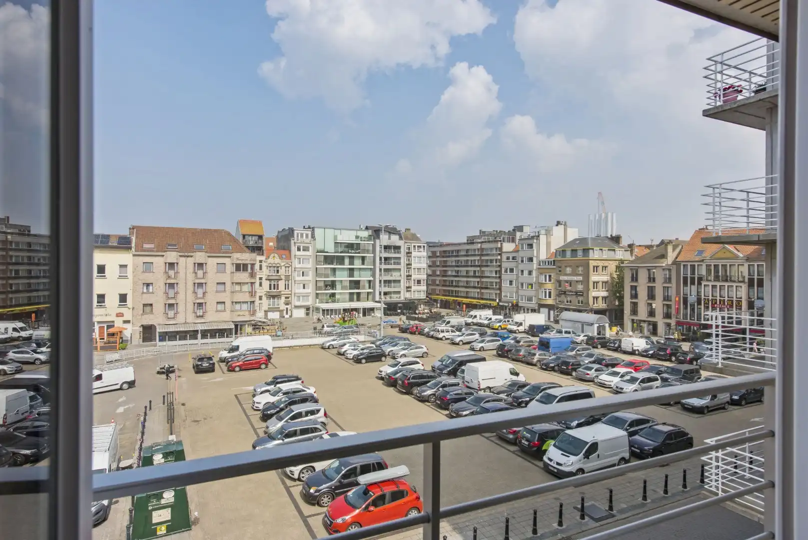 Ruim woonappartement in het stadscentrum met open zicht op het Mijnplein! foto 14