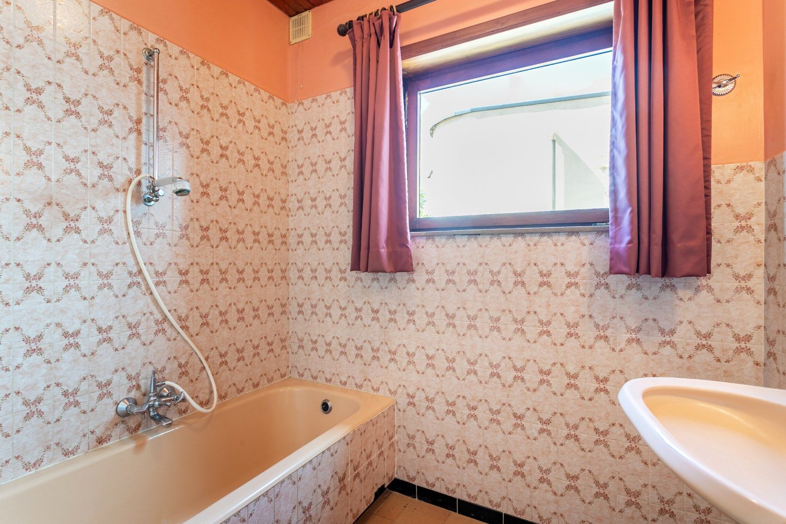 Te renoveren 3-gevelwoning met 3 slaapkamers en tuin foto 15