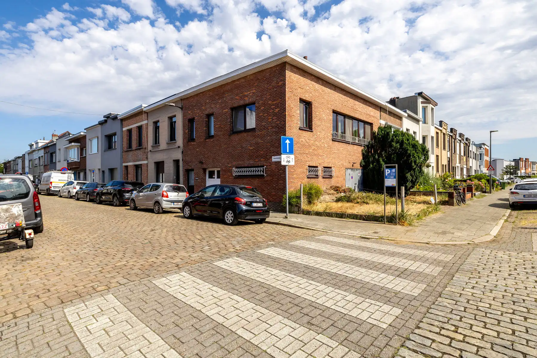 Te renoveren appartement met ruim magazijn/garage foto 21