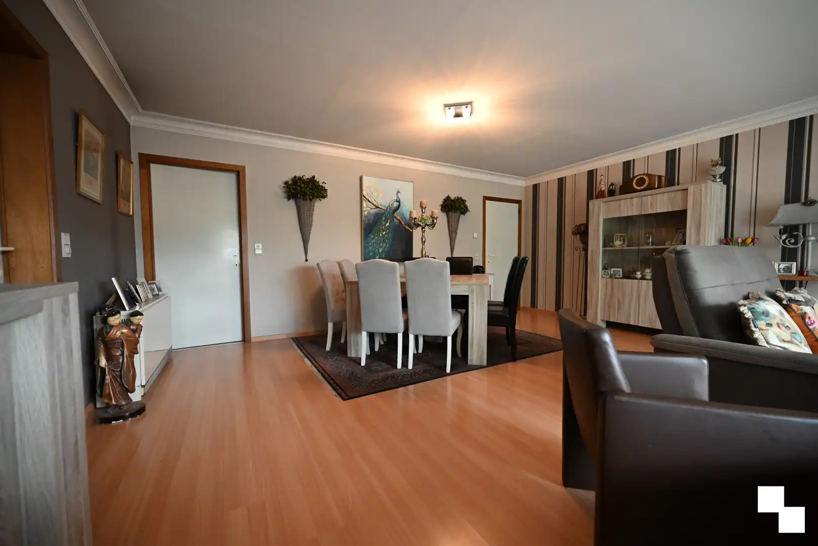 Zeer ruim appartement nabij de Grote Markt van Izegem foto 9