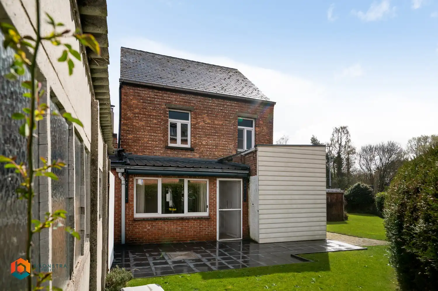 Te renoveren woning met 3 slpkrs in centrum Grootlo foto 2