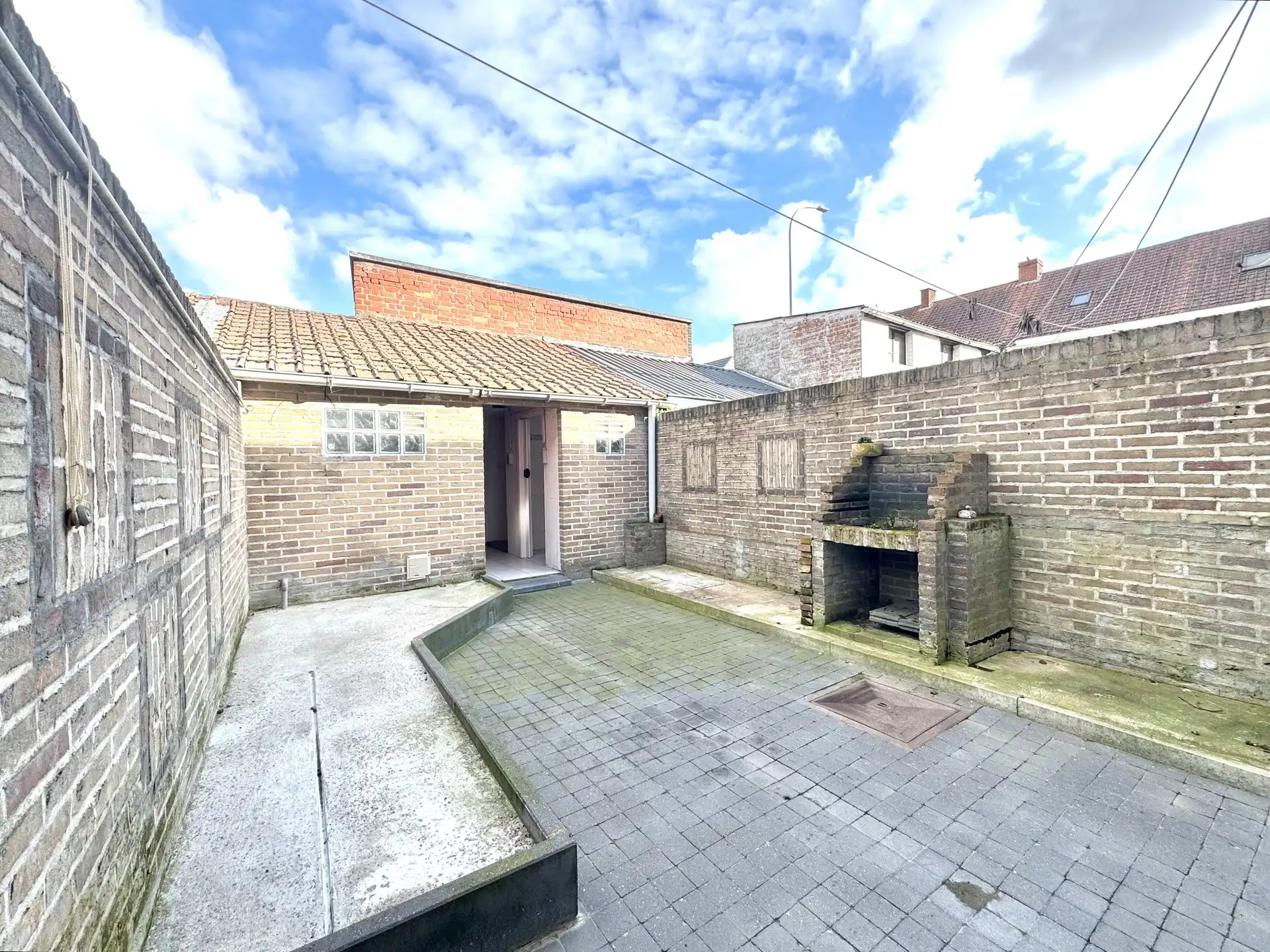 GEZELLIG INSTAPKLAAR HUISJE MET 3 KAMERS & TUIN foto 9