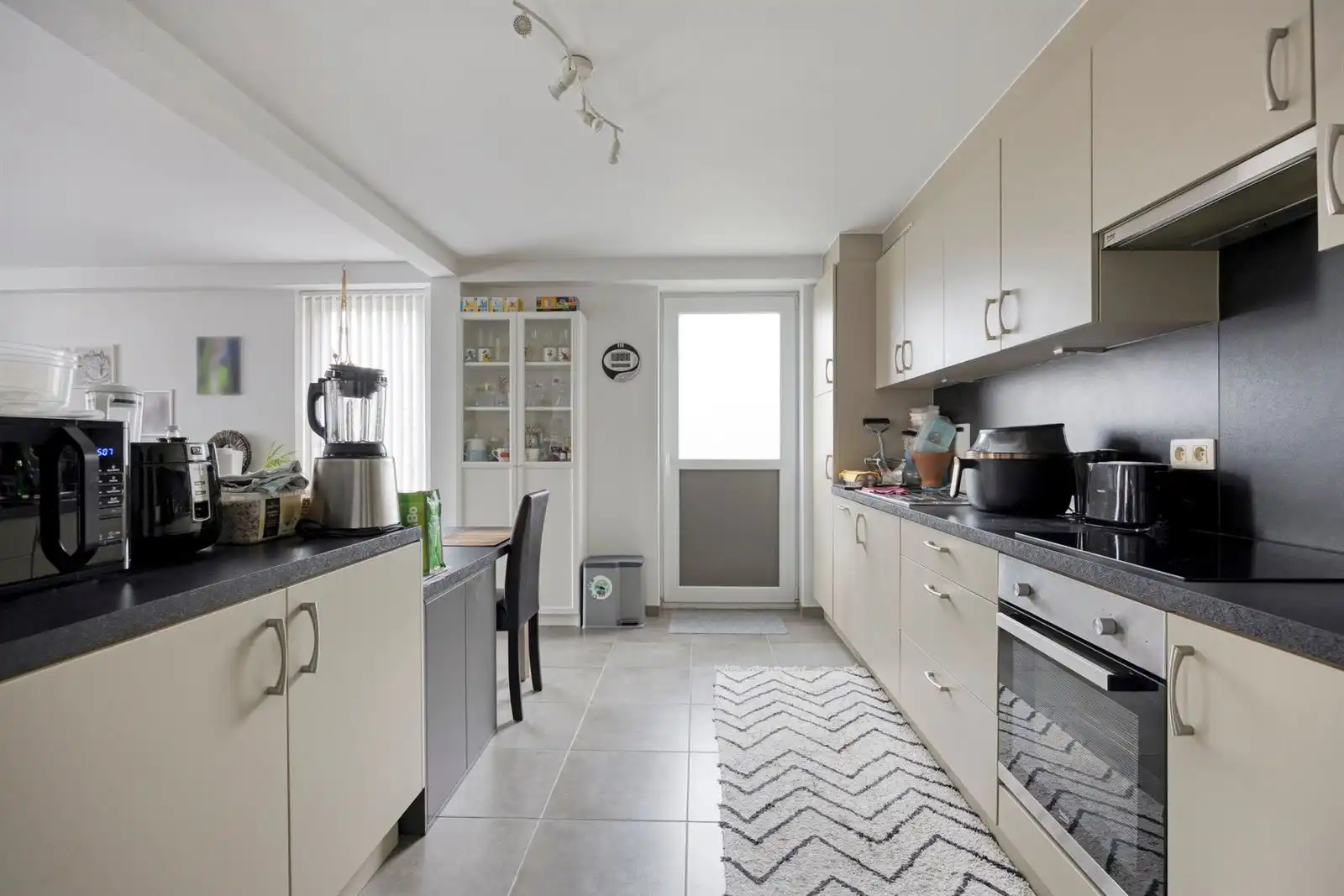 Gelijkvloers appartement te koop met 2 slaapkamers foto 8