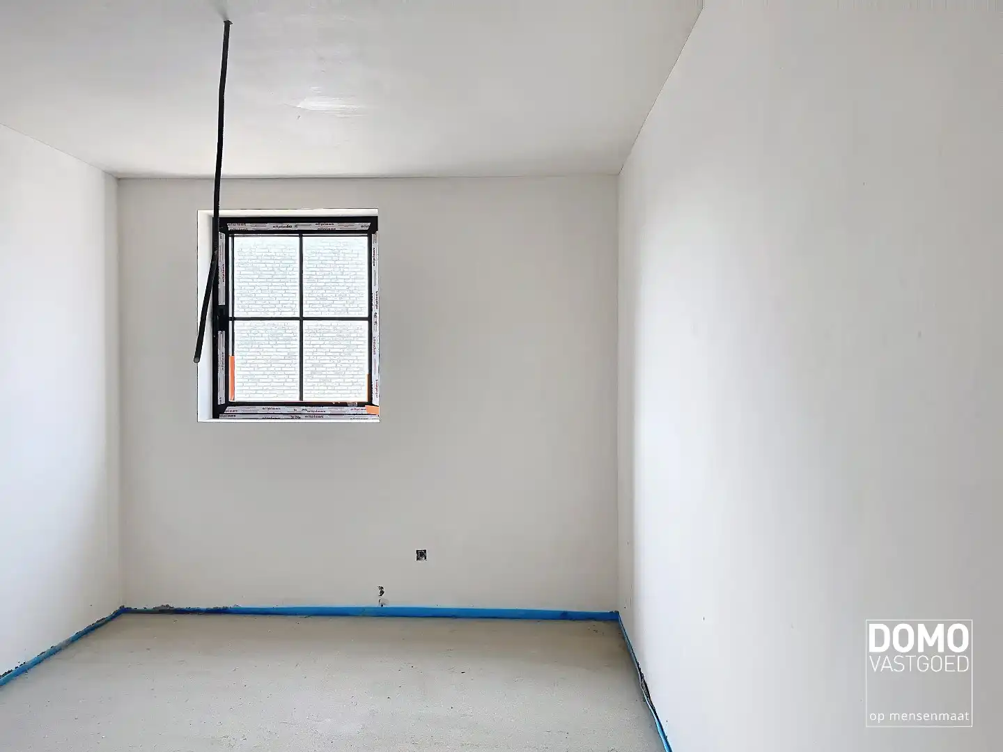ENERGIEZUINIGE HALFOPENBEBOUWING MET 3 SLAAPKAMERS TE KERMT foto 12