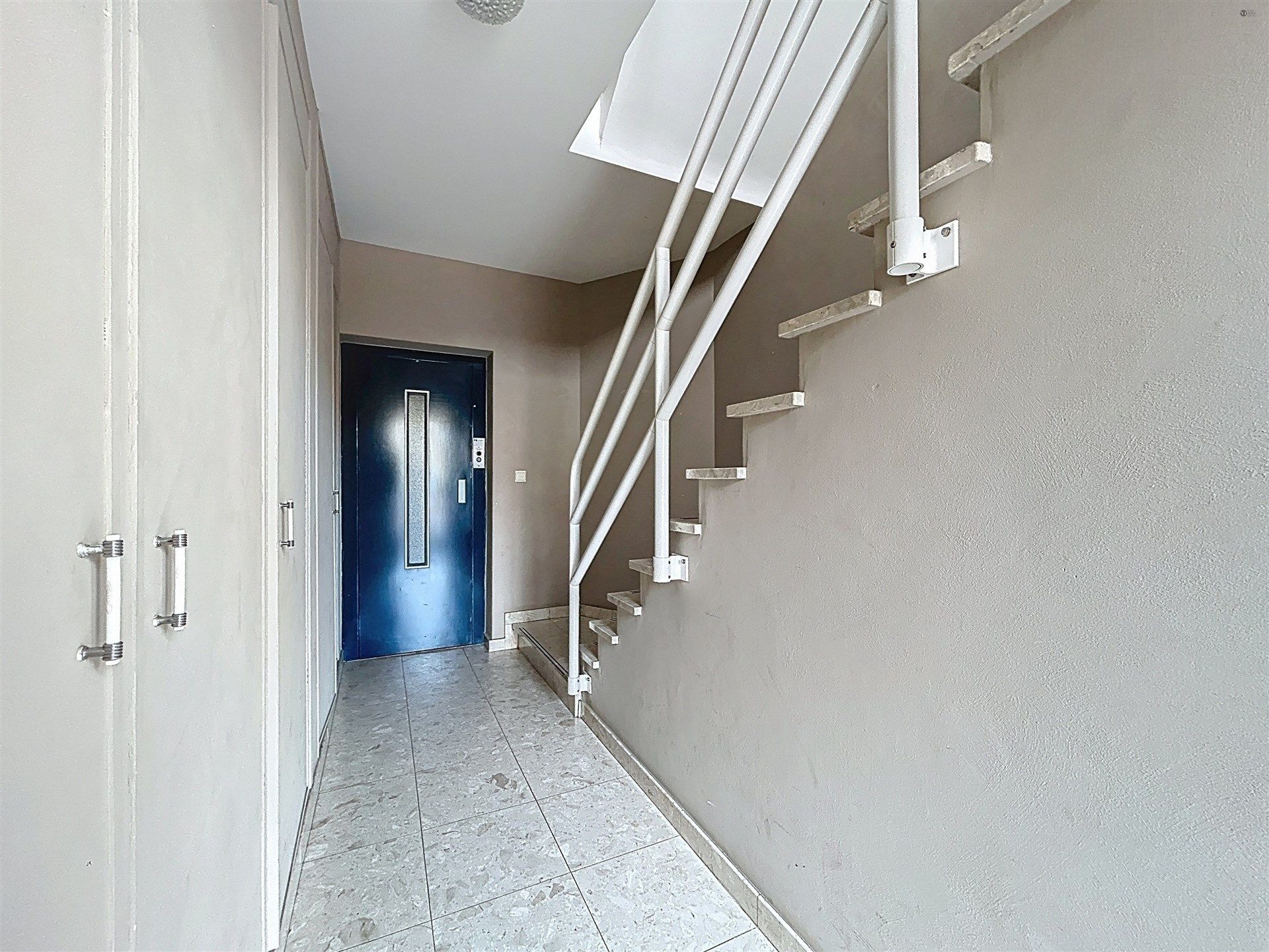 1 slk appartement met terras in hartje Sint-Gillis-Waas foto 13