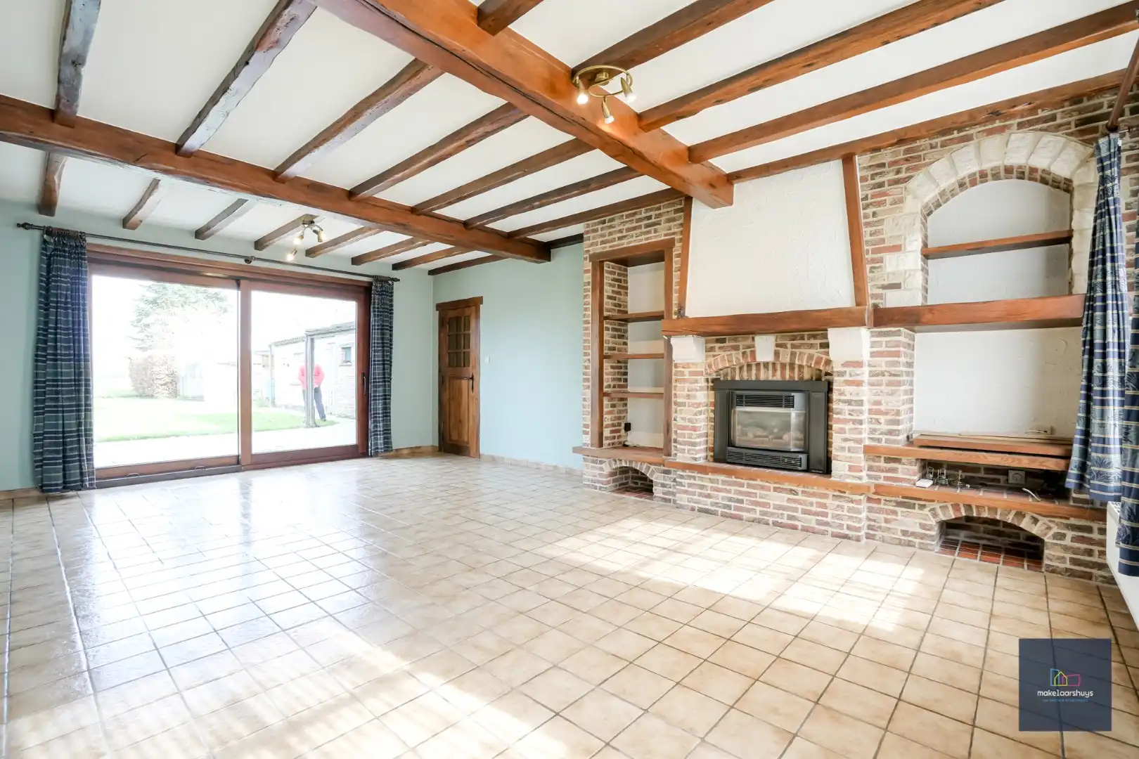 Ruime  halfopen bebouwing  met  zonnige tuin, terras en garage in Waarschoot  foto 5