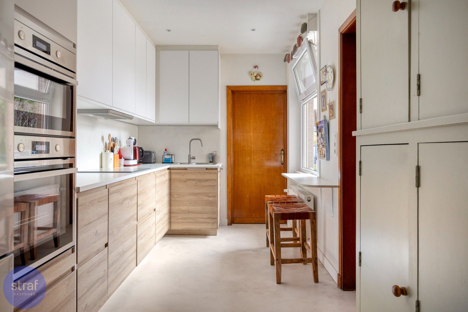 Groot wonen met 6 slaapkamers en een tuin in bruisend Kapellen foto 6