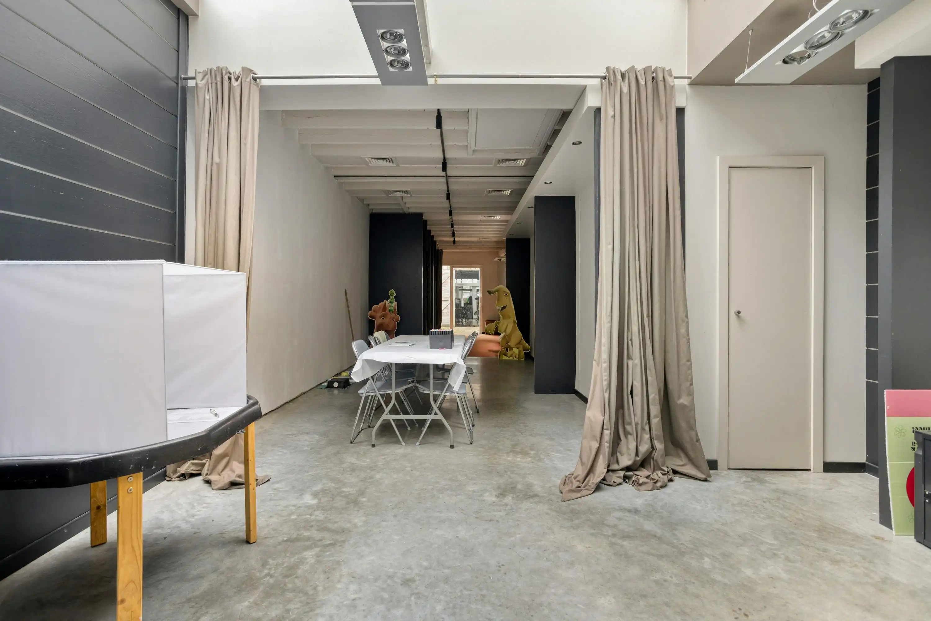 Handelspand te koop in de Ooststraat, Roeselare foto 9