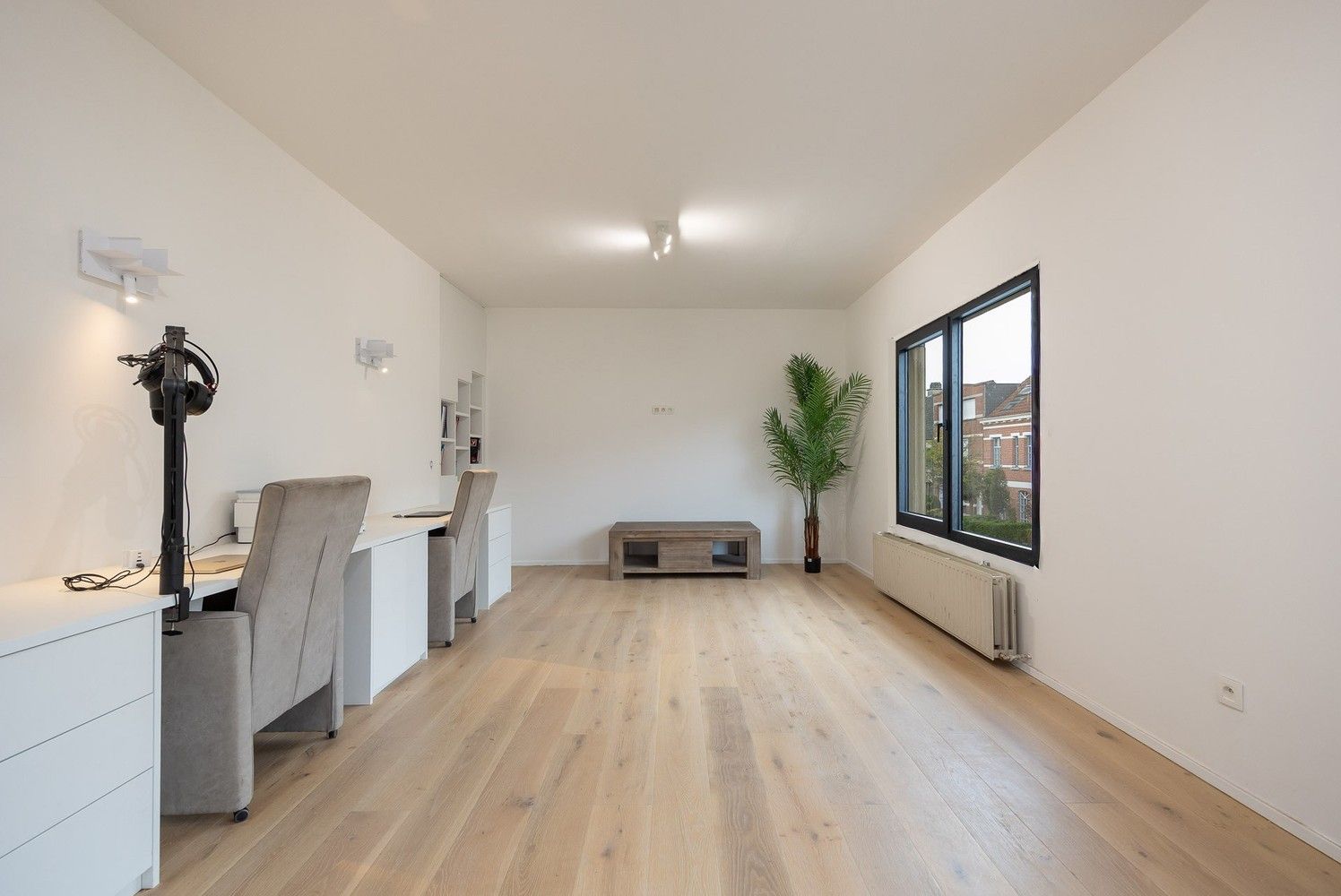 Stijlvol gerenoveerde woning in het hart van ’s-Gravenwezel foto 10