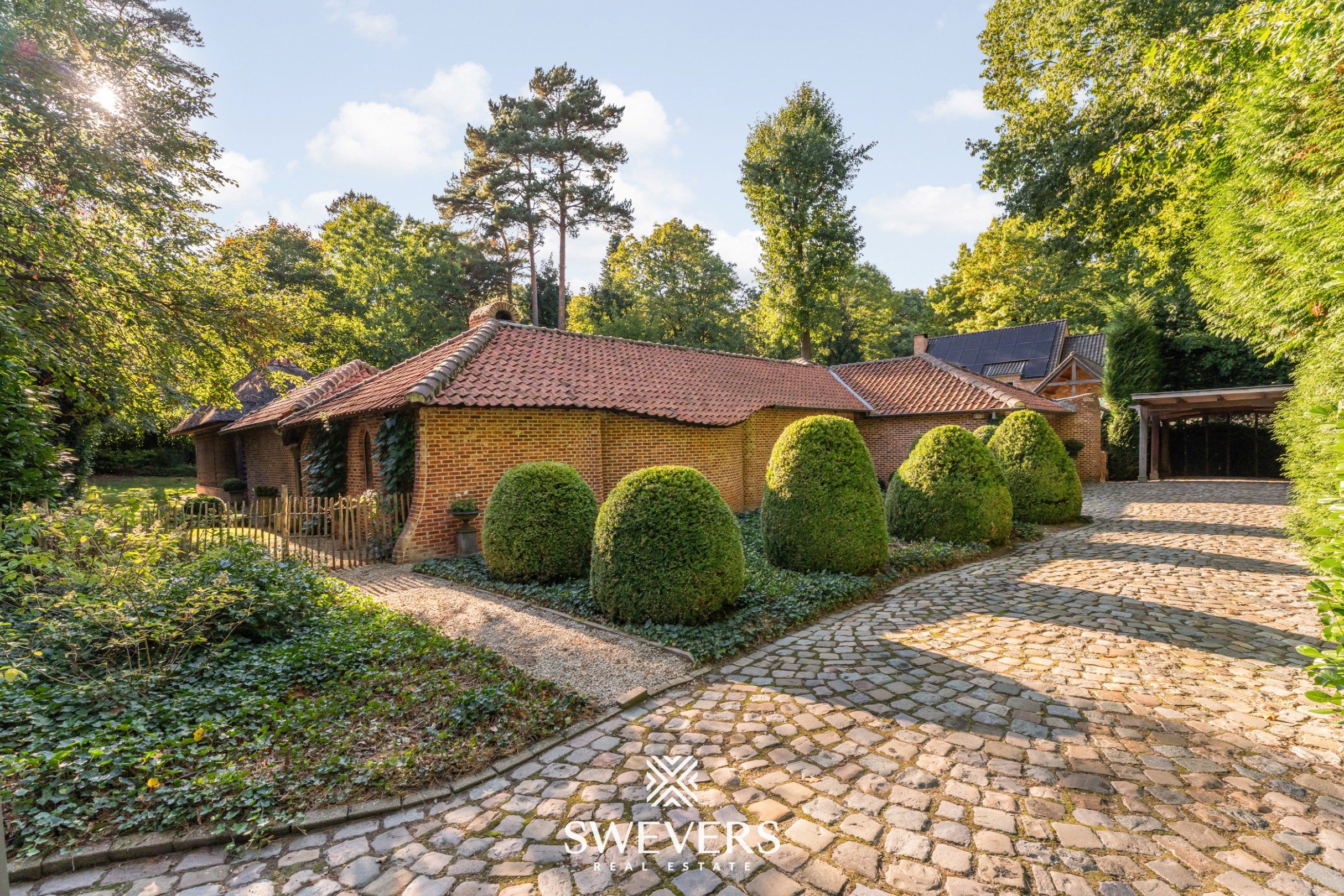 Exclusieve villa in Zuid-Franse stijl omgeven door groen in residentiële wijk Kayenberg foto 42