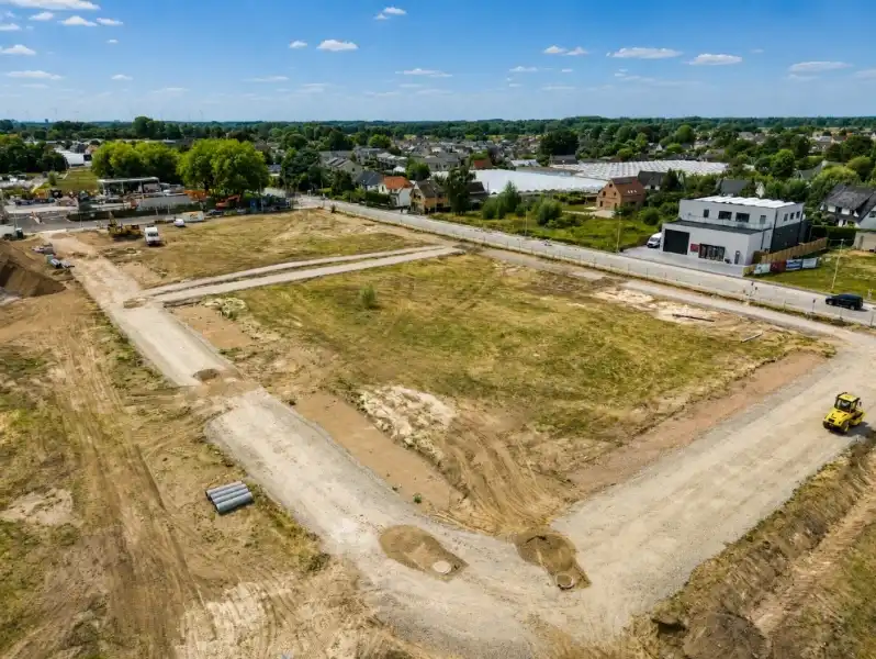 16 KMO-UNITS op TOPLOCATIE – net buiten centrum van Moerbeke Waas foto 2