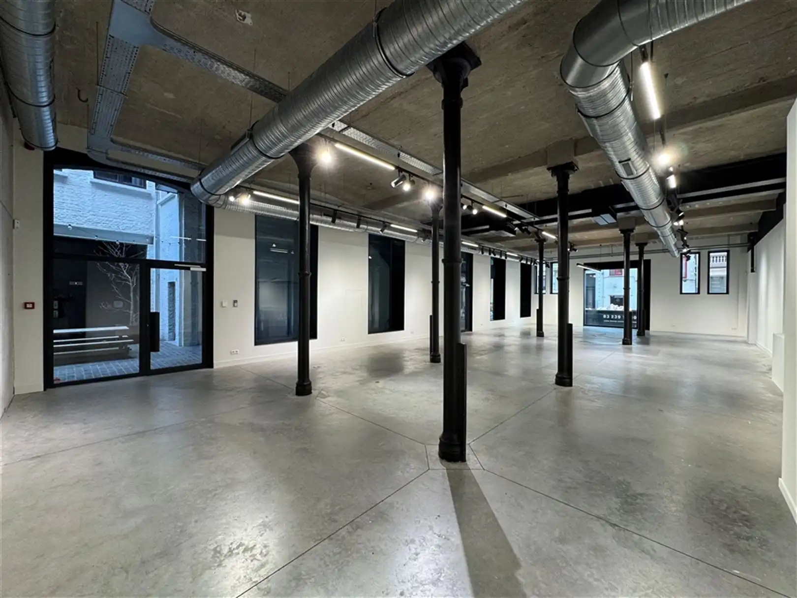 Kantoren gelegen in het prachtige pakhuis Valkeniers foto 18