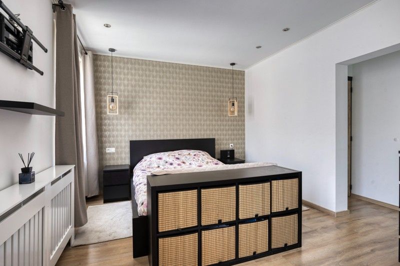 Volledig gerenoveerde woning foto 11
