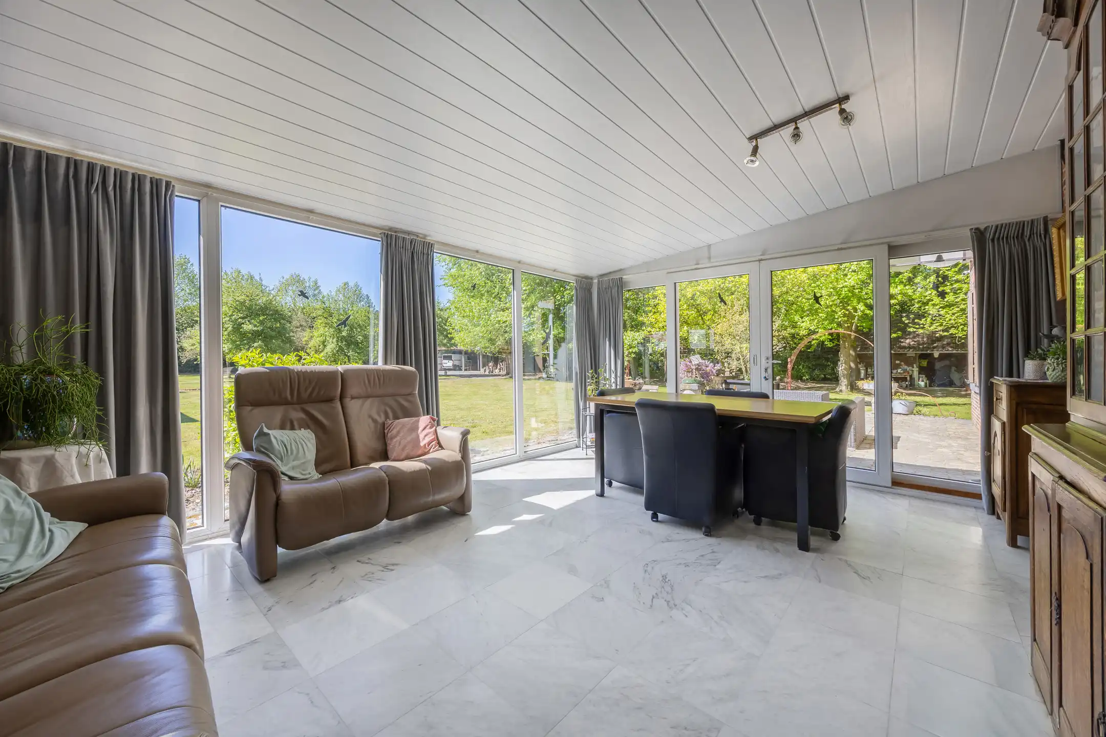 Karaktervolle villa op ruim perceel foto 10