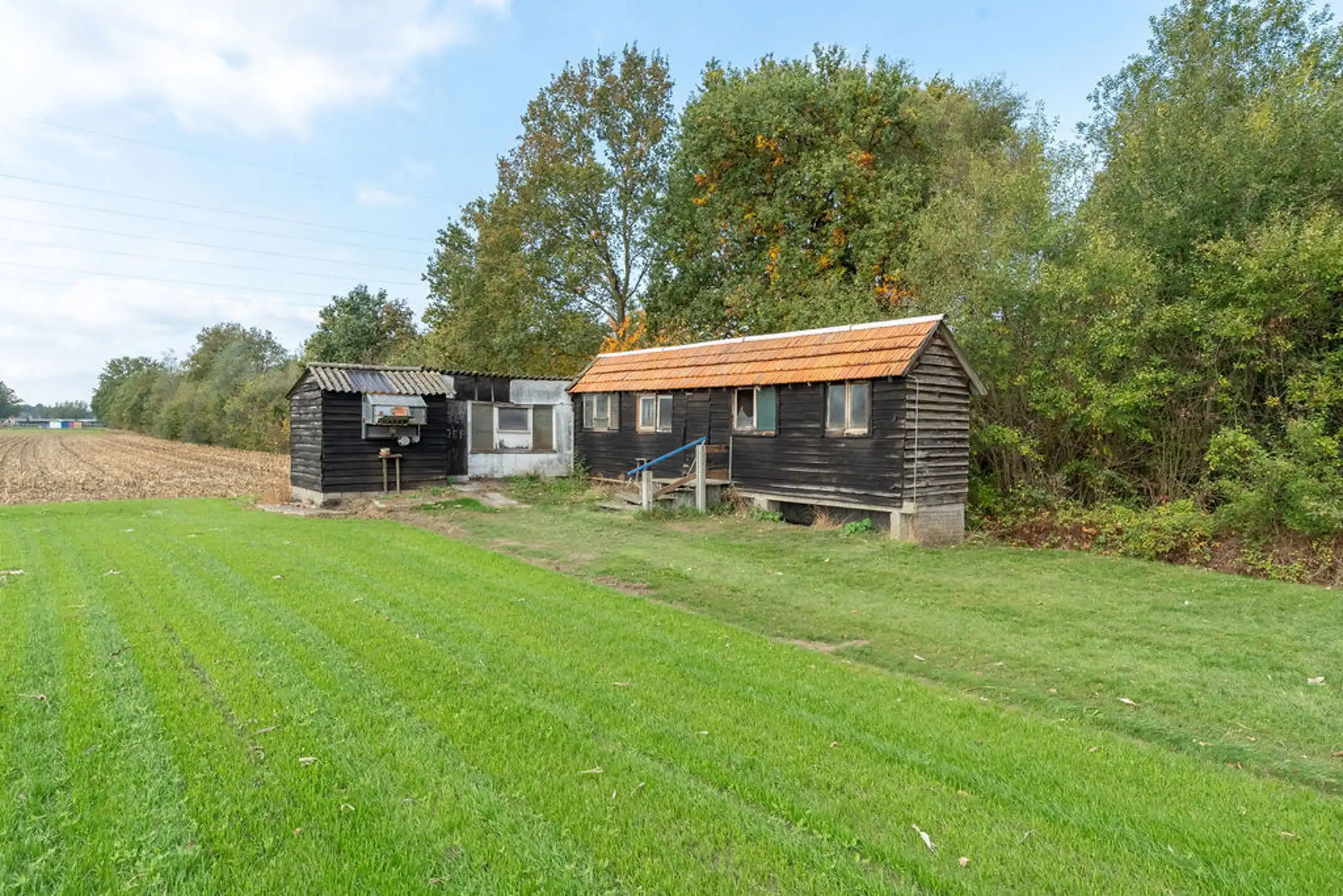 Te renoveren woning op een mooi en gunstig gelegen perceel van in totaal 6.449 m². foto 10