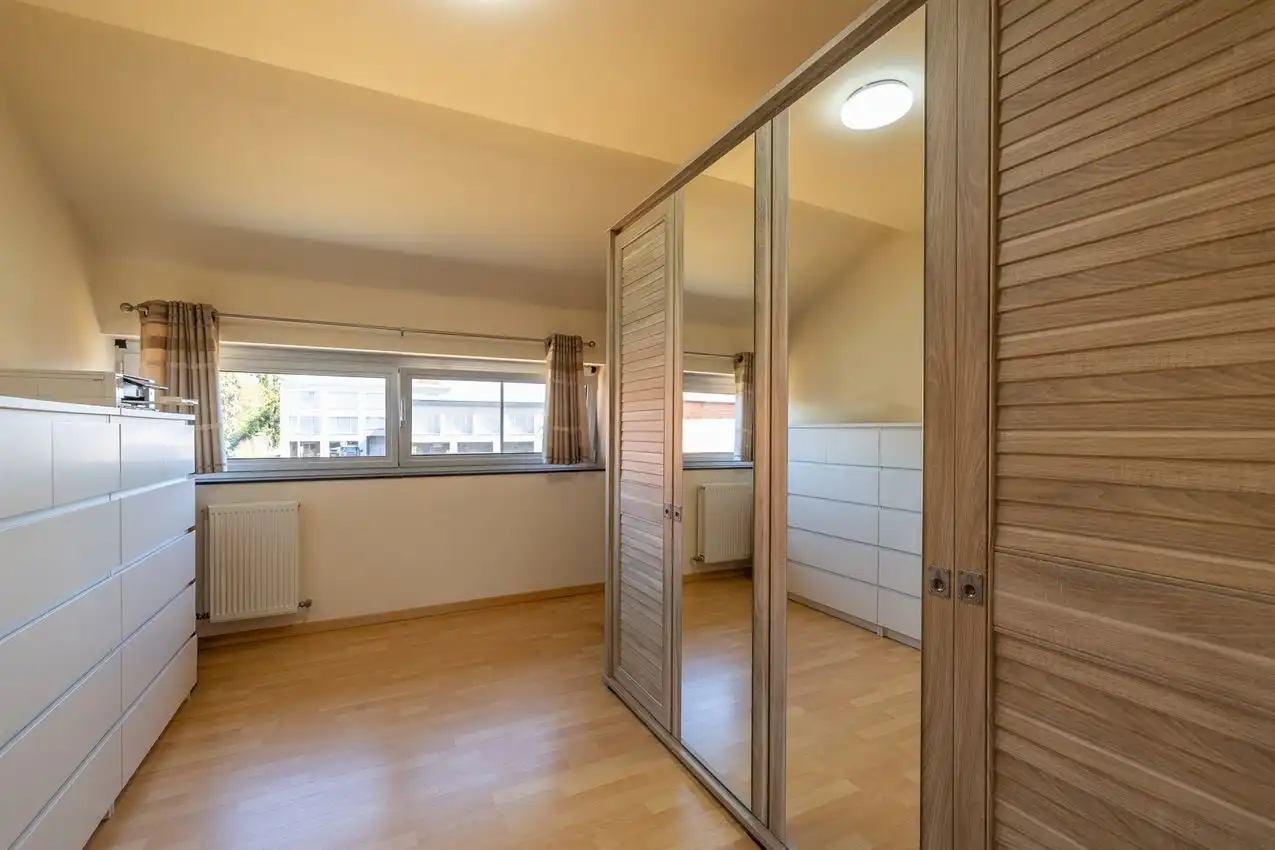 Recente gezinswoning 4 slk in doodlopende straat foto 14