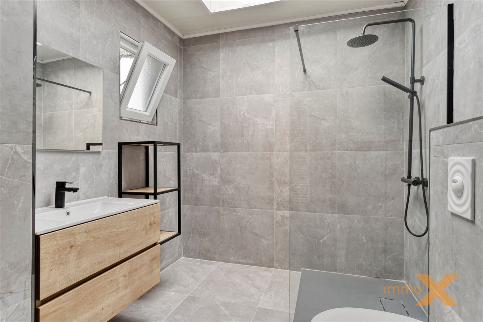 INSTAPKLARE WONING MET 4 SLAAPKAMERS foto 8