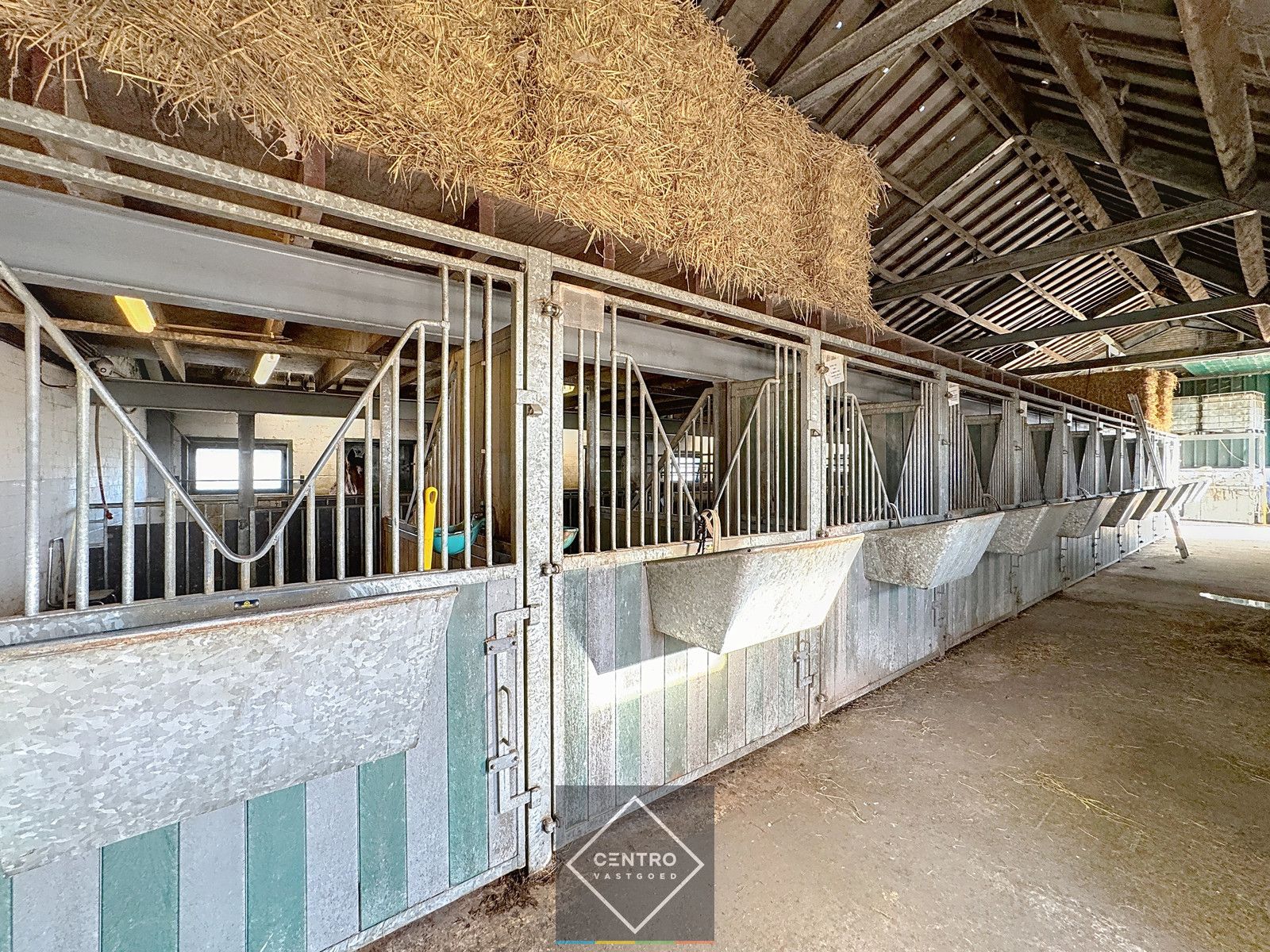 UNIEK gelegen hoeve op TOPligging te Zuienkerke! foto 8