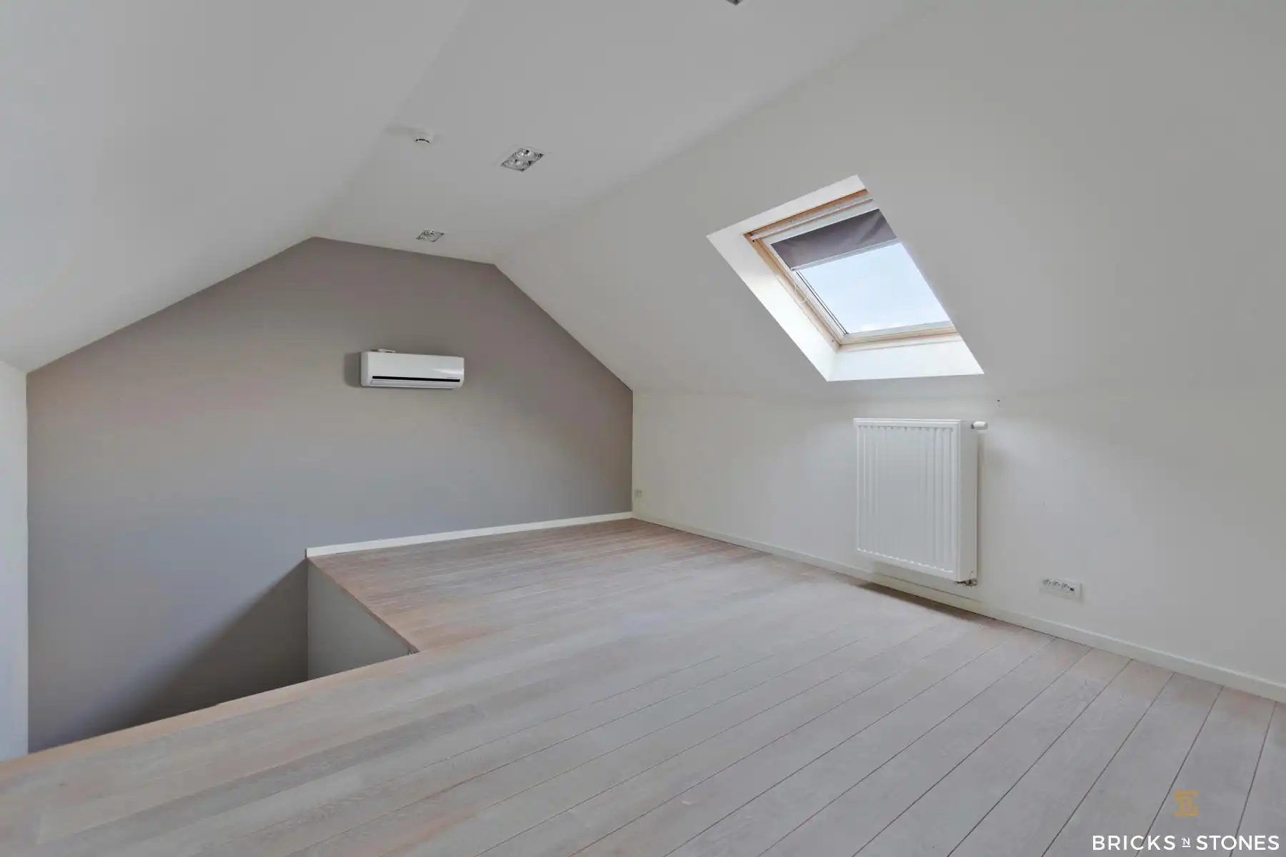 Veelzijdige woning te koop foto 12