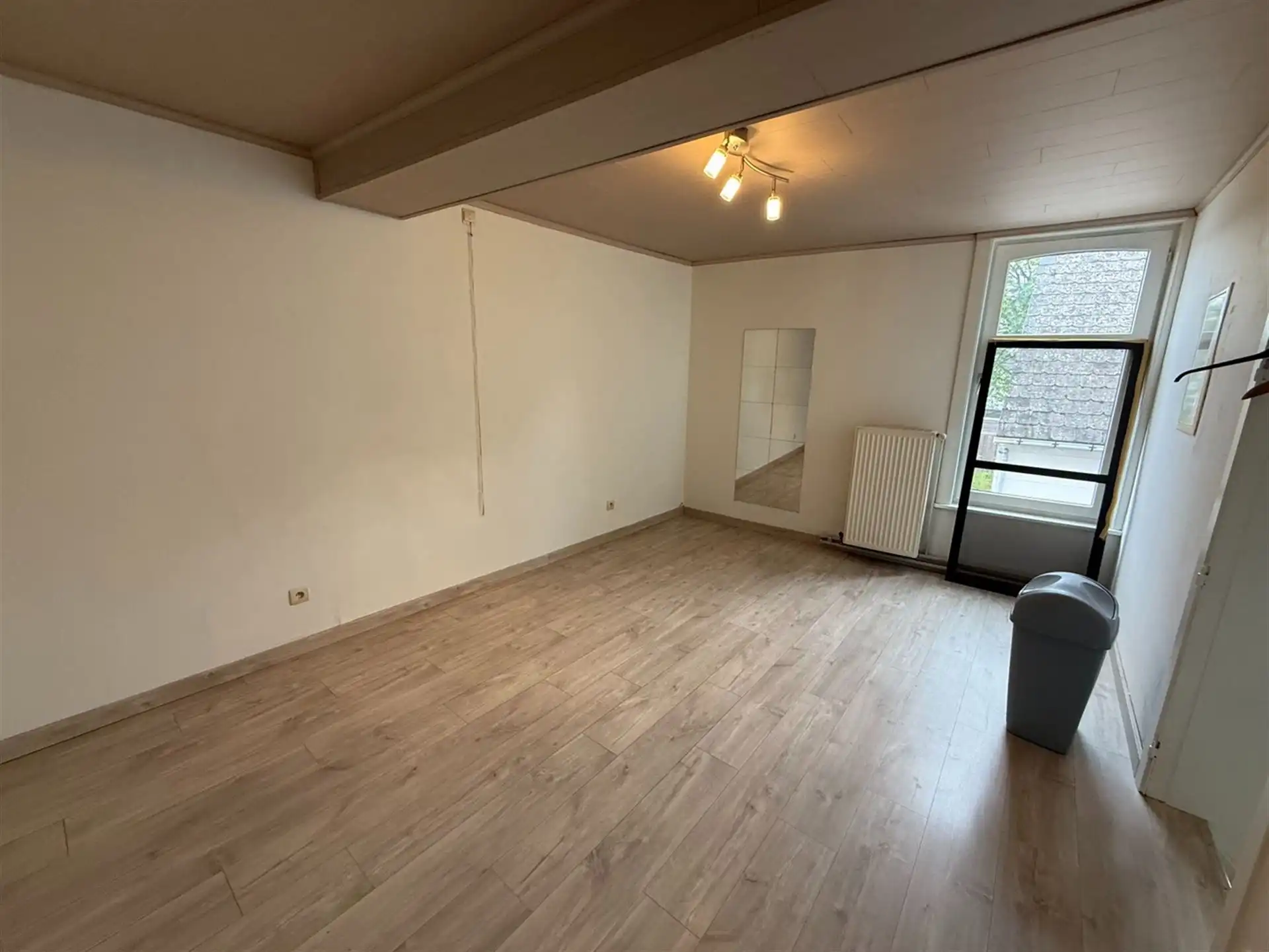 Appartement van 78 vierkante meter met 1 slaapkamer. foto 8