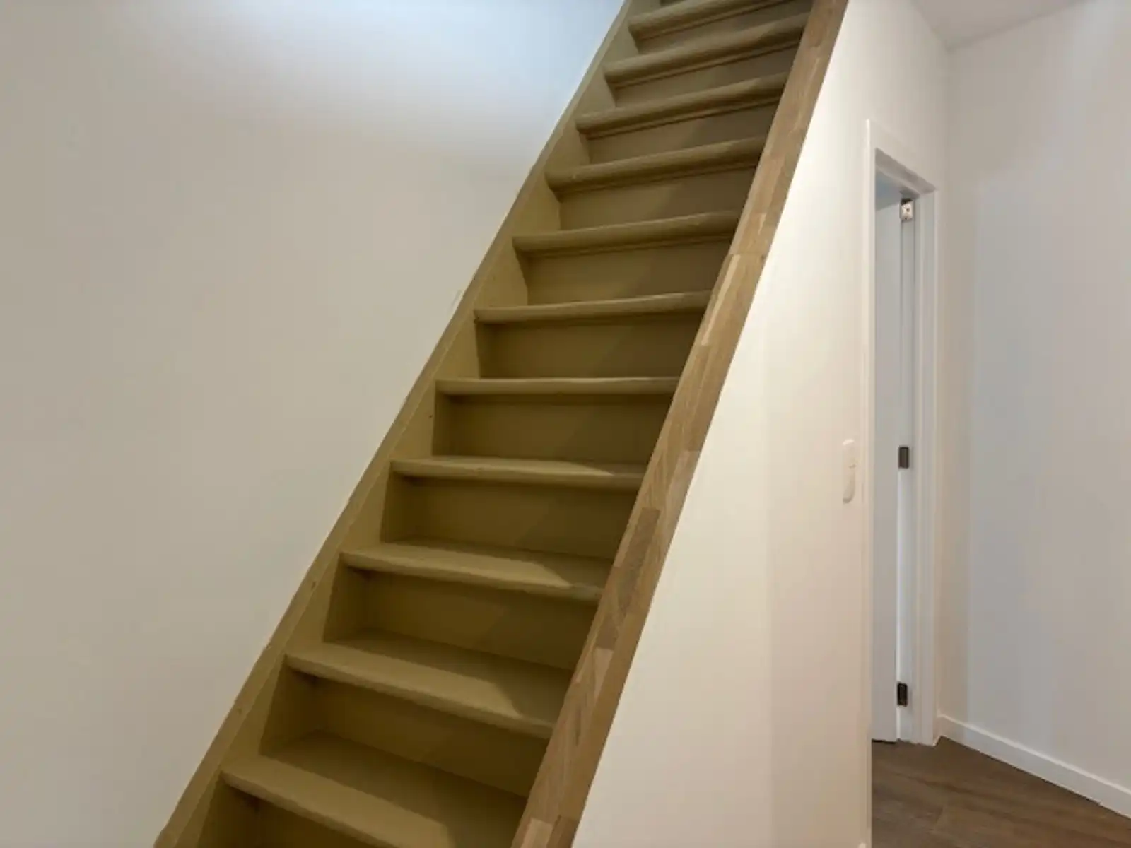 Volledig gerenoveerde woning 3 slpks te Landen (Walshoutem) foto 16