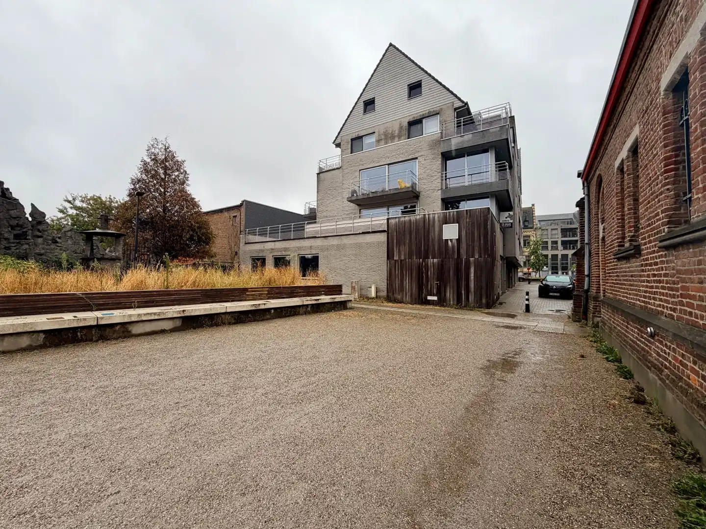 Recent appartement op de Grote Markt van Wevelgem! foto 14