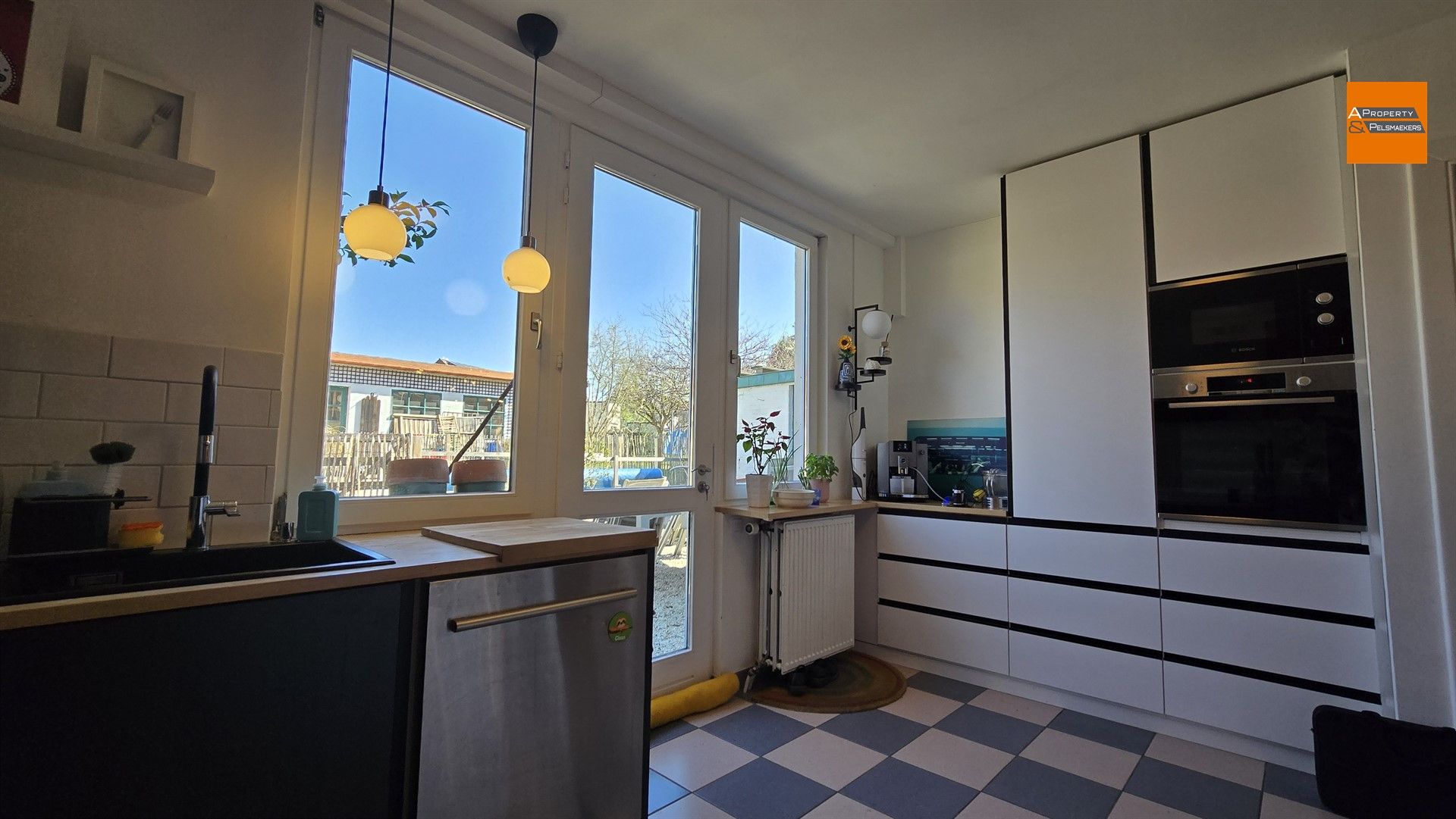 Stijlvolle woning met 4 slaapkamers, zwembad en ruime tuin - Wezembeek-Oppem  foto 5